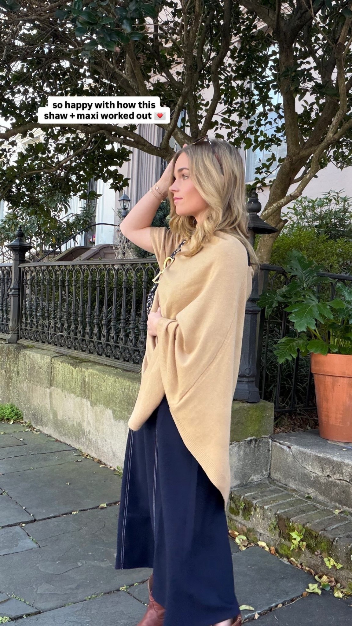 Chic!!! 🤍🤸

Loving the Rain dress by @Cartolina  ! Code : Charleston20 👯‍♀️

#LTKPetite #LTKootd #LTKWorkwear