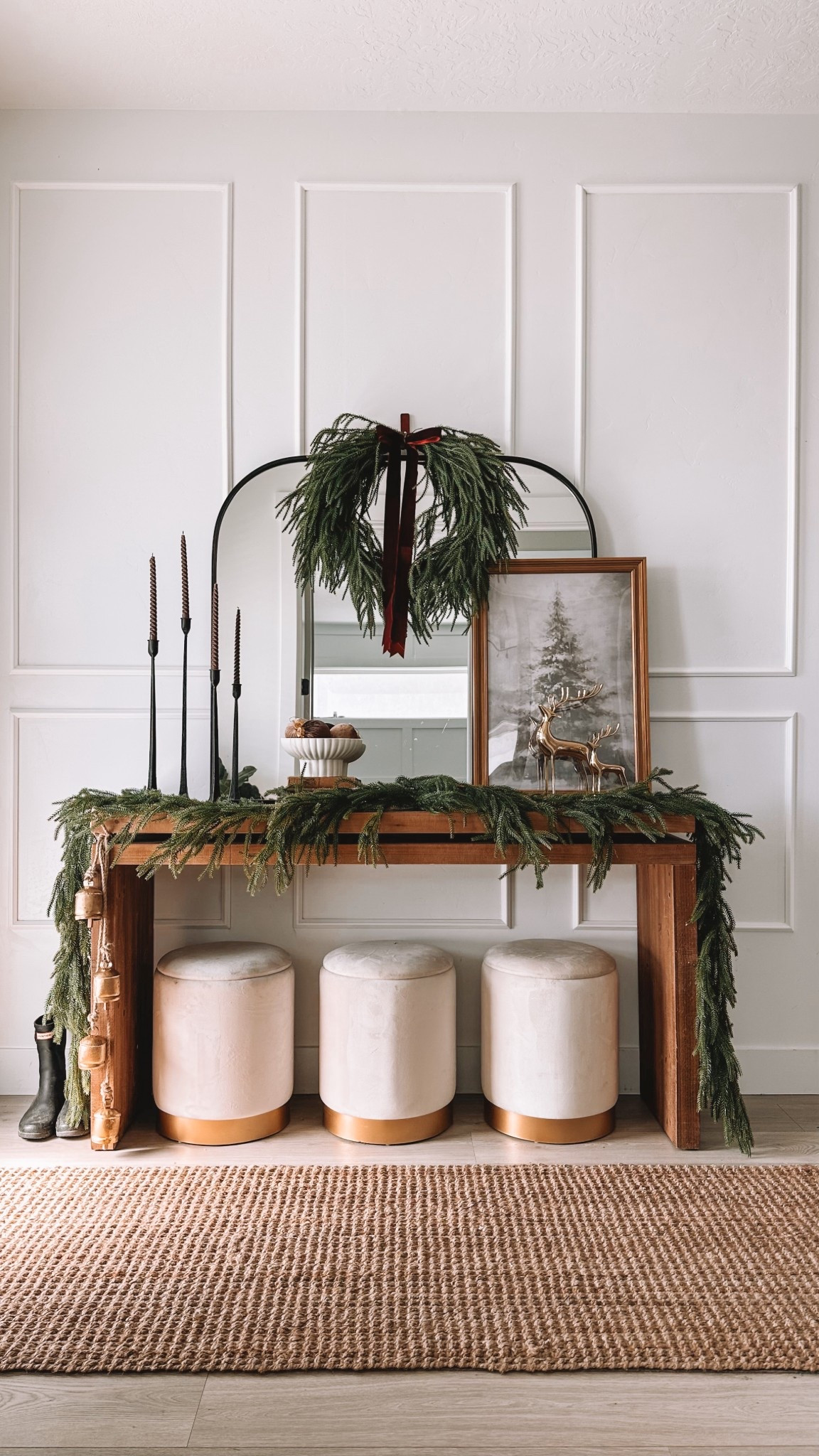Christmas Console Table

#LTKSeasonal #LTKHome