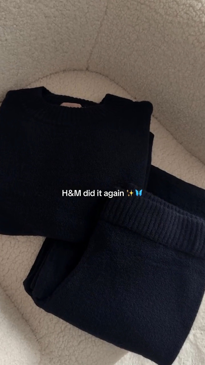 Musthave Set ✨🦋 Kommentiere  SHOP für den Link per DM/ Comment SHOP for the link in DM

Folgt mir für mehr @sheglamms 

Ad 

#hm #musthave #set #zweiteiler #navyblue
