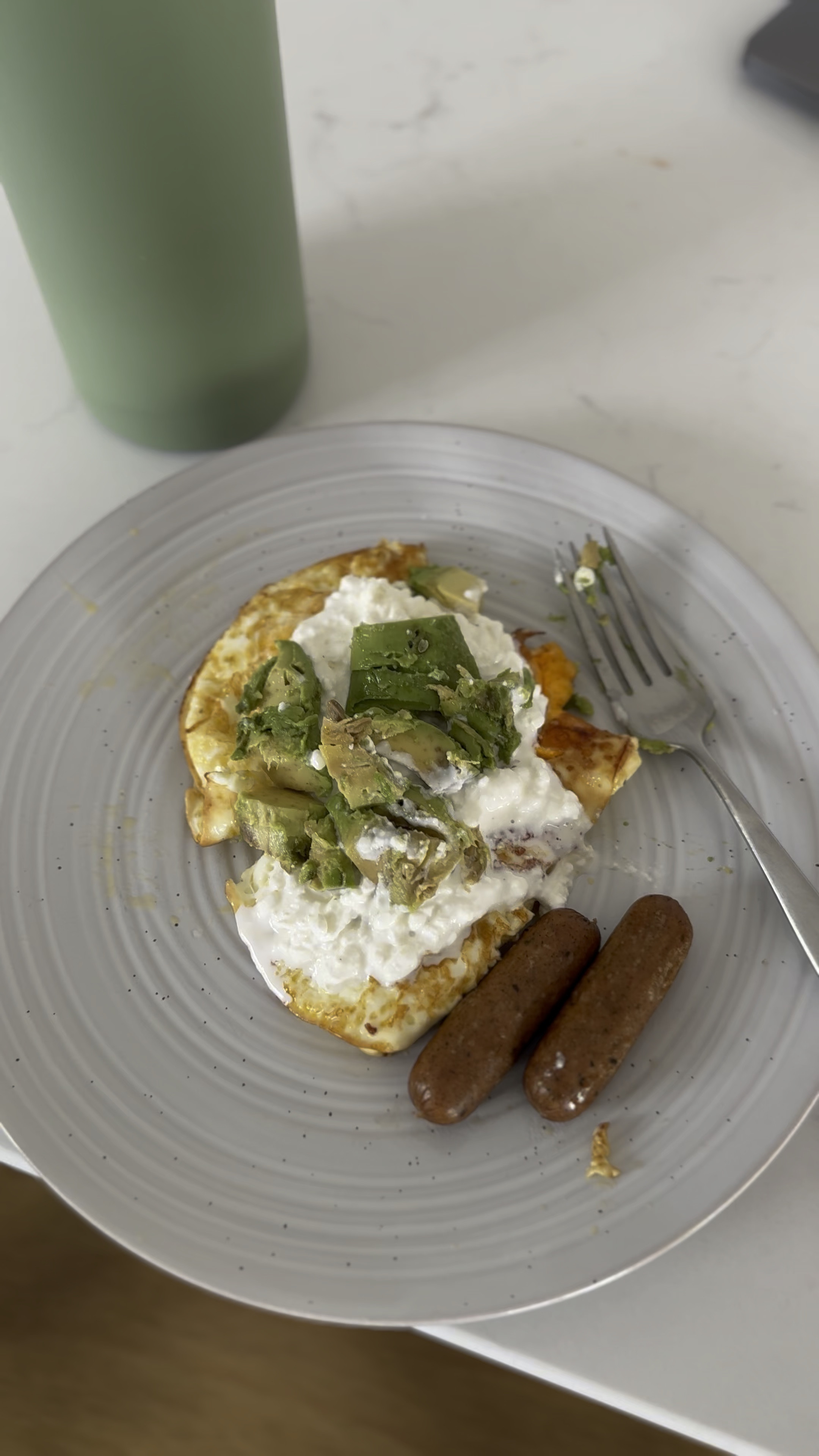 What I ate after my lift + walk today 
3 free range eggs, 1/2 cup
Organic cottage cheese, 1/2 avocado, 2 chicken sausages = <40grams of protein to keep me fueled for hours 💪🏻
Fit over 40

#LTKActive #LTKWatchNow #LTKOver40