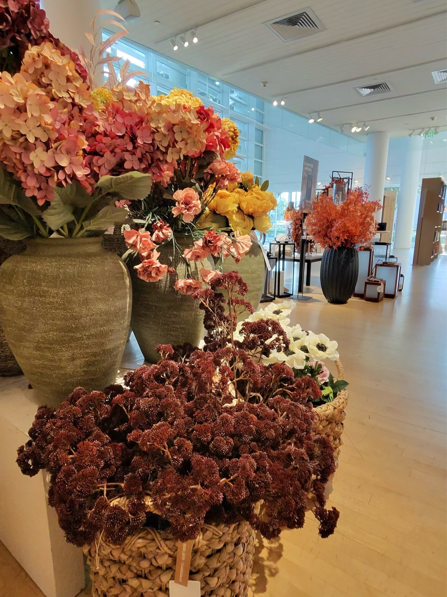 Faux florals and vases I’m loving from crate and barrel

#LTKHome