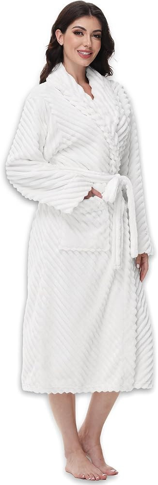 Yurhap Premium Robes for Women - Super Soft Cozy Fleece Womens Robe Plush Long Bathrobe | Amazon (US)