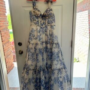 Milla Hydrangea dress XL (size 6,8, 10) prom, wedding | Poshmark