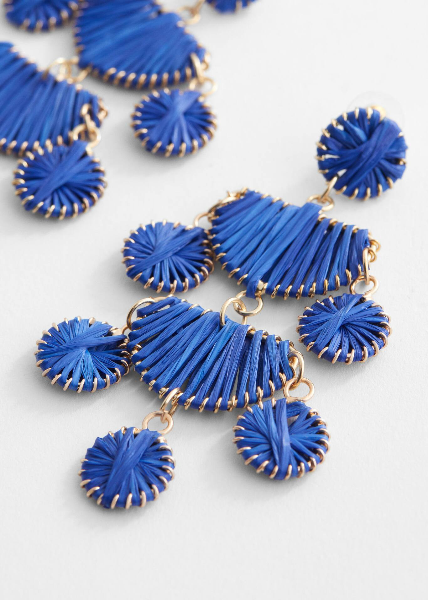 Long raffia earrings | MANGO (US)