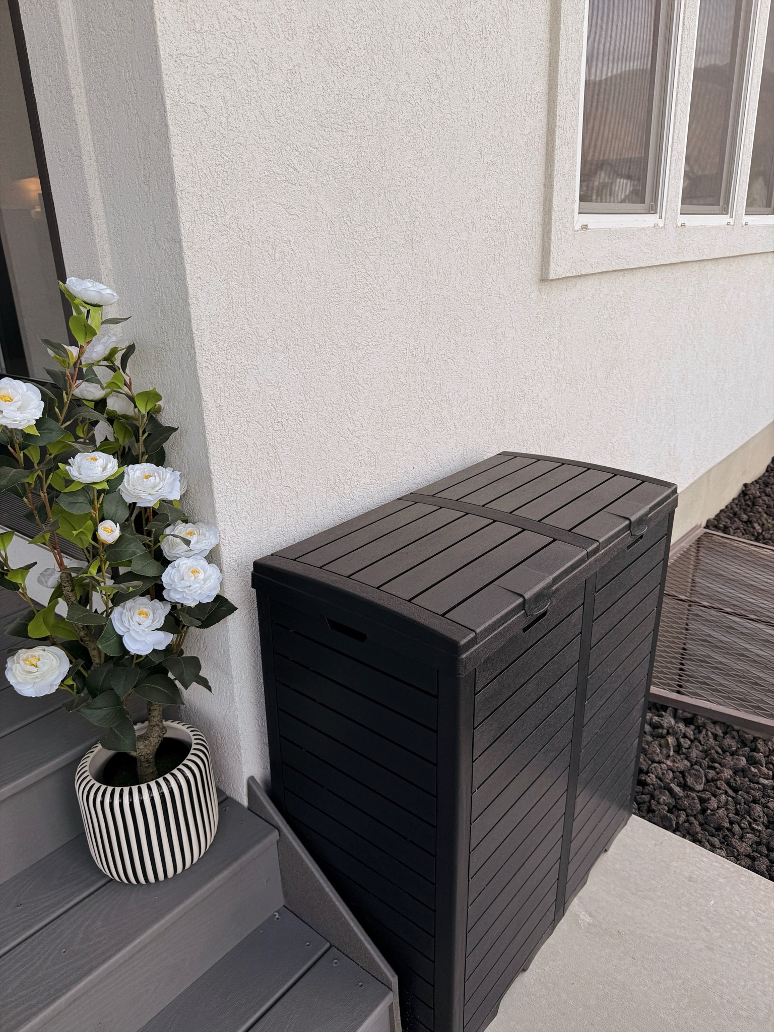 If you’re tired of patio clutter, this storage box is such a practical solution. Great for outdoor toys, cushions, pool accessories, and all the random things that never seem to have a home.

#LTKSeasonal #LTKHome