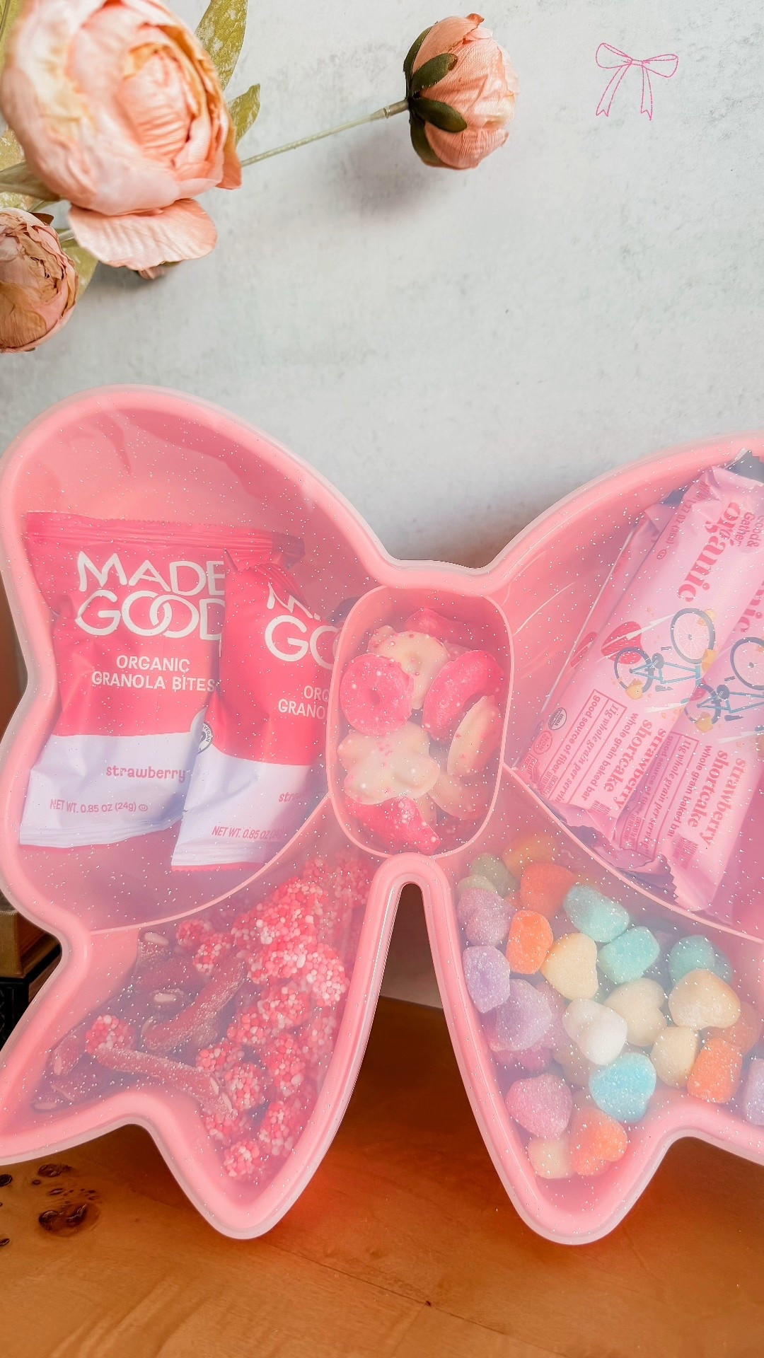 Bow Snack box, sparkle bow snack boxes, gift boxes, galentines day, target snack box

#LTKHome #LTKfoodie #LTKselfcare