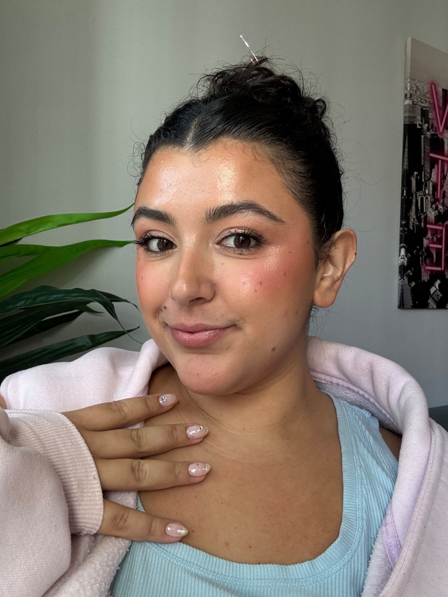 Soft glam, dewy skin, and the prettiest pink cheeks 💖✨
Sharing my everyday makeup routine for natural, glowy skin, plus the exact blush I used to get this flushed look.
Perfect for quick morning routines, no-makeup makeup vibes, and winter fresh skin.
Linked everything for you! 🫶🏼
 

#LTKPlusSize #LTKBeauty #LTKStyleTip