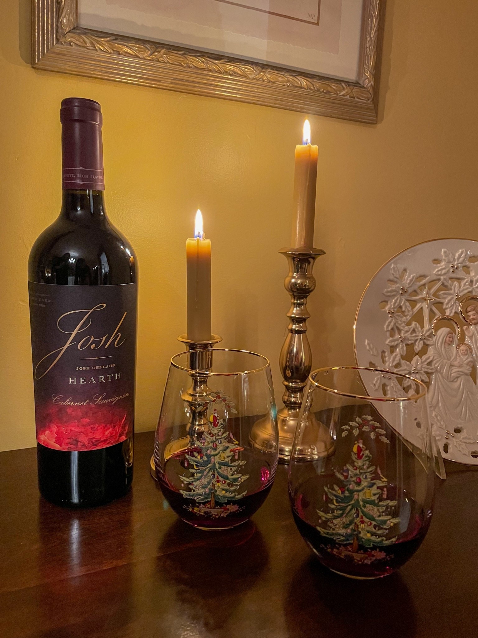 Spode Christmas wine glasses, perfect for holiday hosting!

Holiday decor 
Christmas tree wine glasses 
Spode champagne flutes 

#LTKHoliday #LTKHome #LTKSeasonal