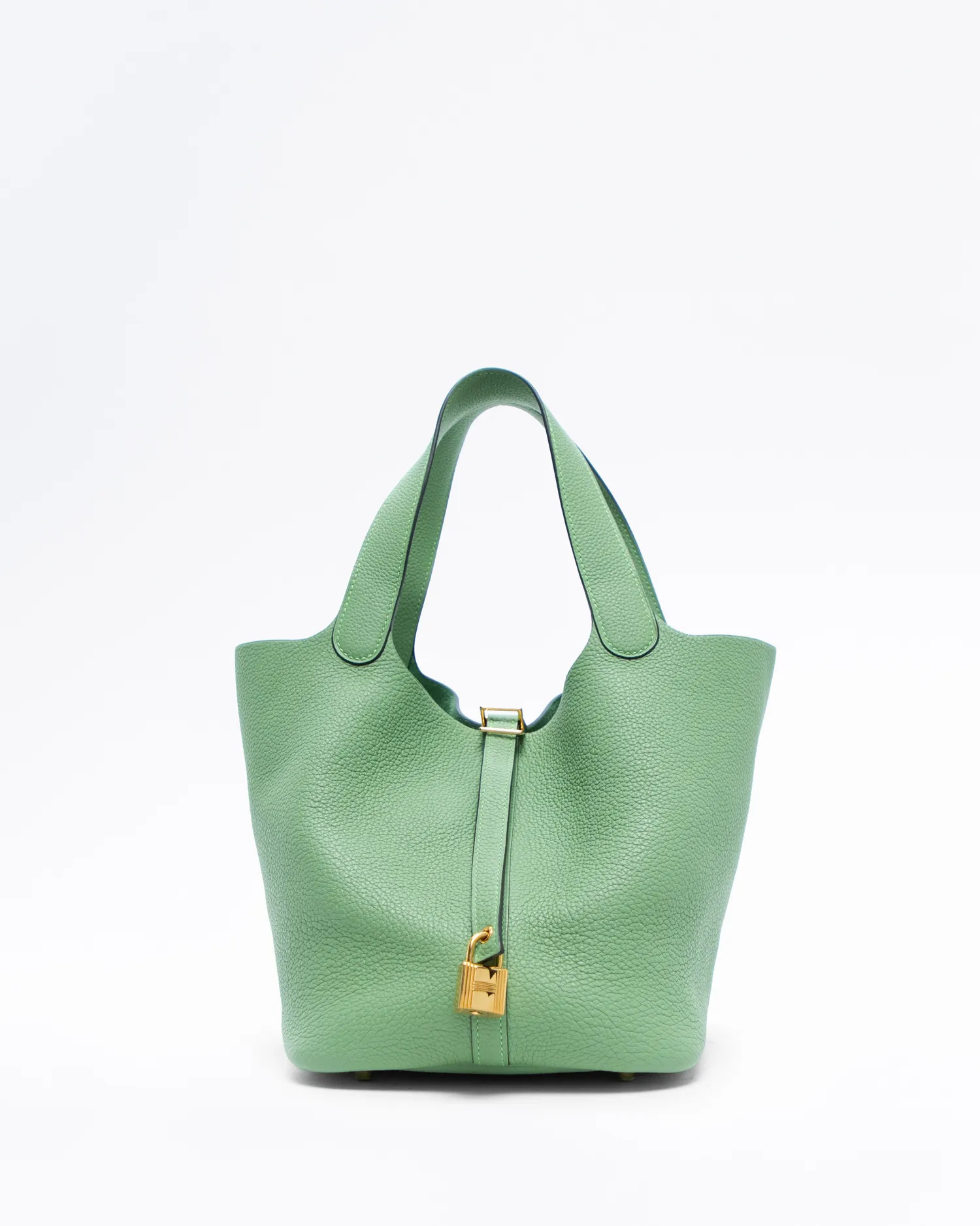 HomeHow It WorksClub PerksApply nowMerch Shop | Vivrelle