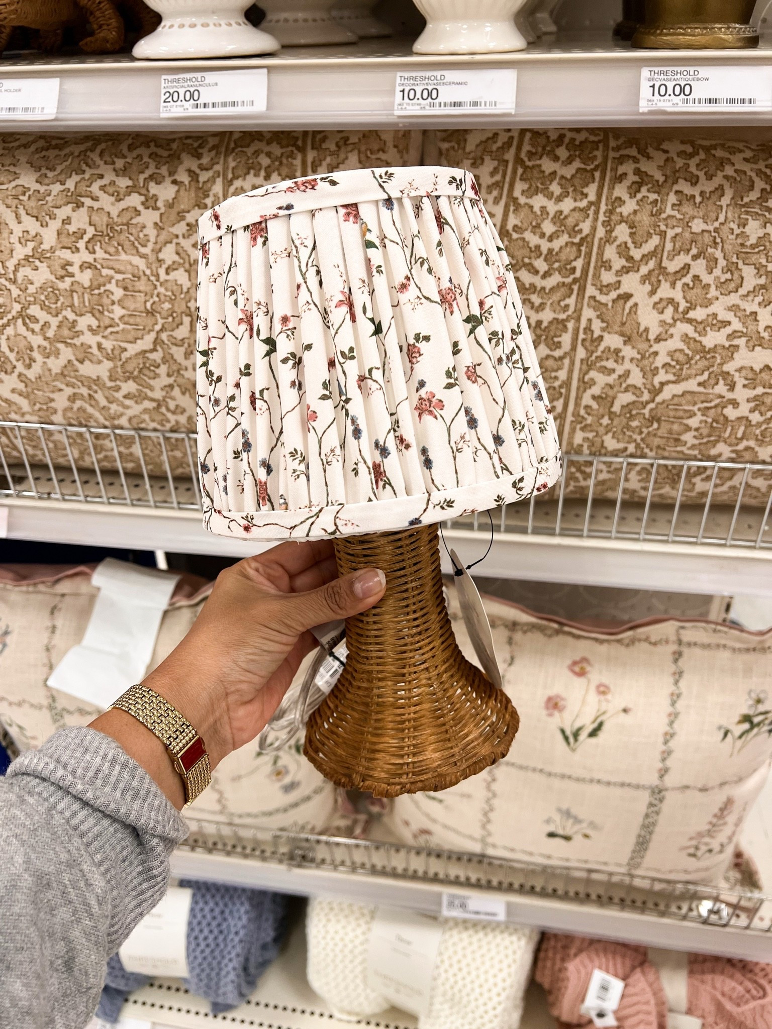 Coming soon! The prettiest home collection! Available in-stores and online 6/14

Target home, home finds, new arrivals, dorm room, girly room @Target

#LTKHome