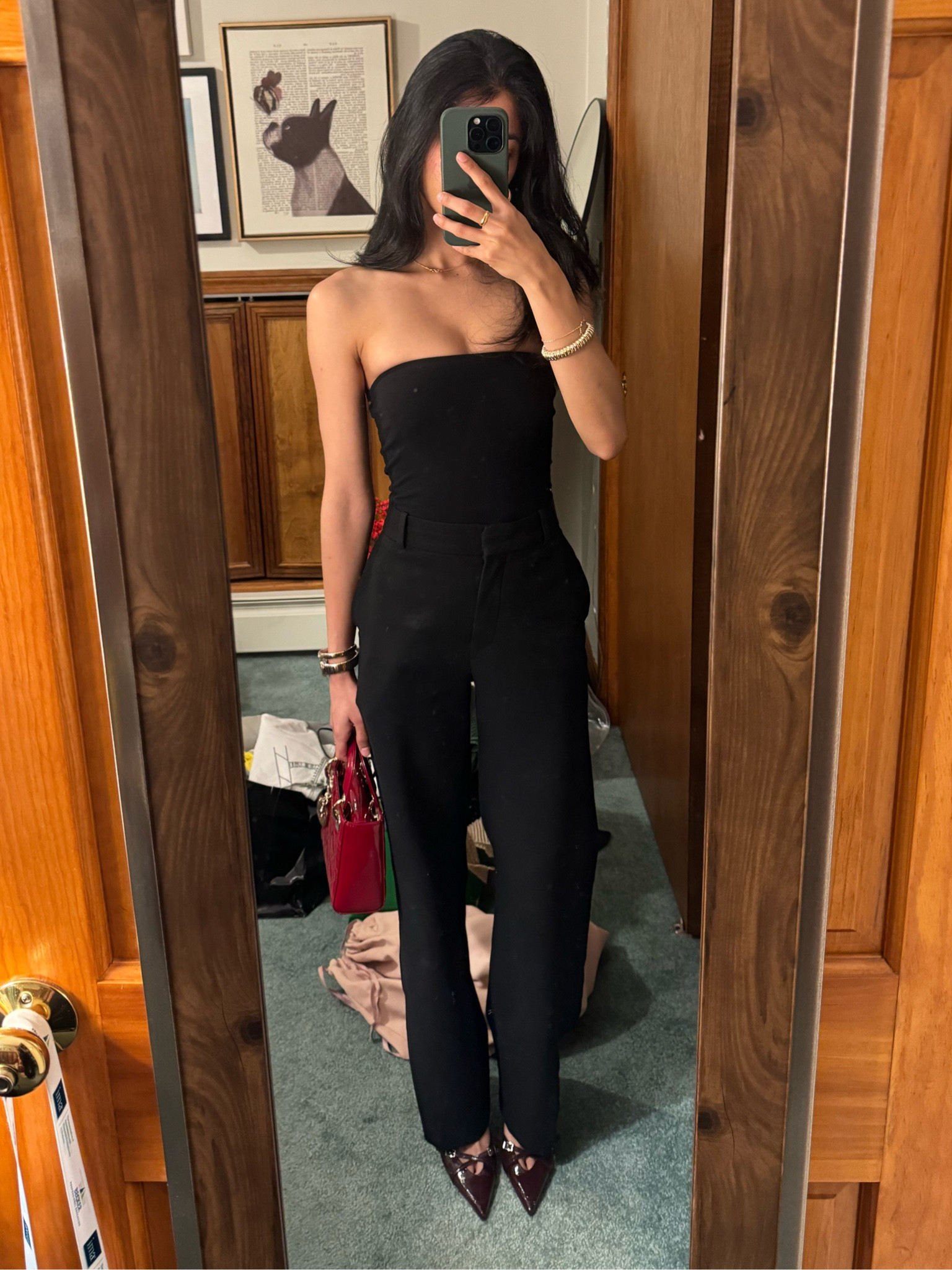 can never go wrong with all black 🖤

All black, date night, outfit of the night, lady dior, cherry red 

#LTKParties #LTKSeasonal #LTKStyleTip