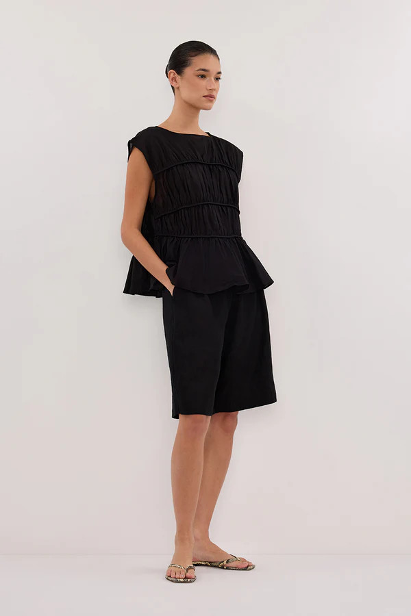 KAYLA BLACK LINEN BERMUDA SHORT | DISSH