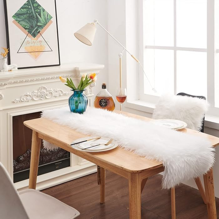 Table Runner, Modern Small White Fur Table Runner for Party Birthday Christmas Friendsgiving Wedd... | Amazon (US)