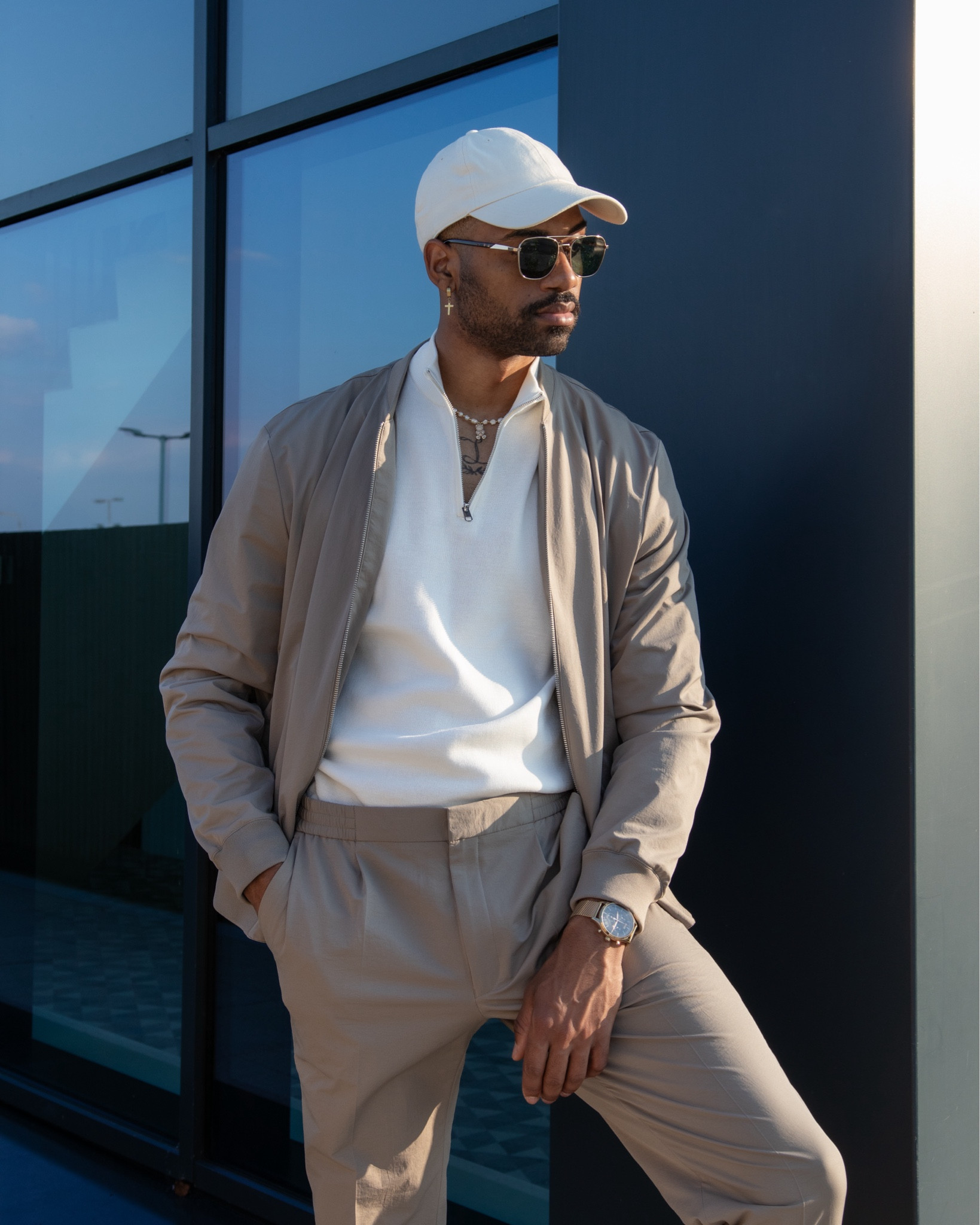 @marksandspencer x England Collection. Featuring sleek, modern essentials the perfect look for any occasion. @marksandspencerstyle #MyMarks 

Save For Later 🖤

Let Me Know What You Think Of This Look! 

#marksandspencer #marksandspencerstyle #mensfashion #menswear #englandfootball #streetstyle #grwm #ootdfashion #ootdshare #londonfashionblogger #menswearlondon 

London fashion blogger | men’s outfits | summer fashion | England style less is more | gentleman street style I trendy style I uk streetwear | Street Wear | Men’s Fashion | Summer Fit