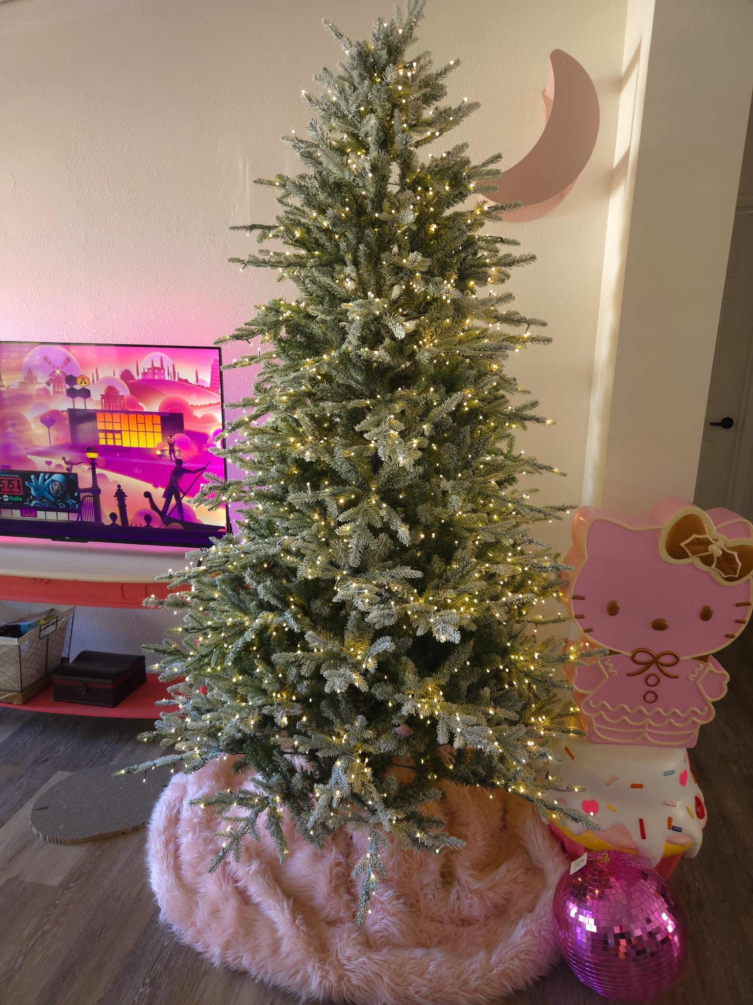 I may or may not having splurged on the viral Home Depot tree 👀 I have no regrets at all getting the flocked 7.5ft Grand Duchess Christmas tree 🎄✨

#LTKHoliday #LTKHome #LTKSeasonal