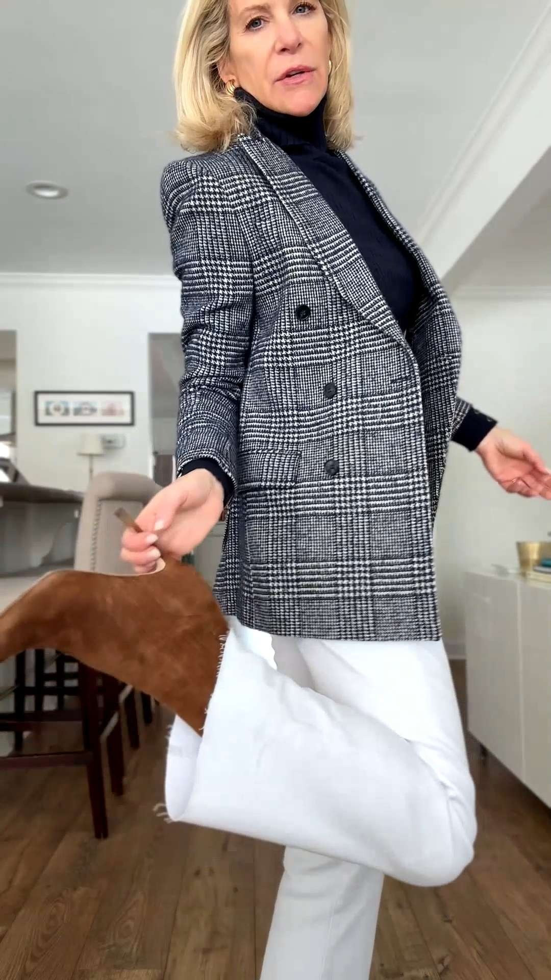 White jeans in winter? Absolutely.

Why are we letting a perfectly good pair of jeans just sit there for three months? Couldn’t be me.

These are soft, stretchy, and not stiff in the slightest, which means you can wear them from errands to dinner without doing that awkward “why did I choose these?” tug all day. The fit is flattering but not tight, and the fabric has enough weight to feel secure (not flimsy… we don’t do flimsy).

Add dark boots to ground the look, and suddenly it feels intentional. Winter-ready. Polished without trying too hard.

Rule of thumb? If it works with boots and a coat, it works all season. 

 #LTKootd #LTKBeauty #LTKWorkwear