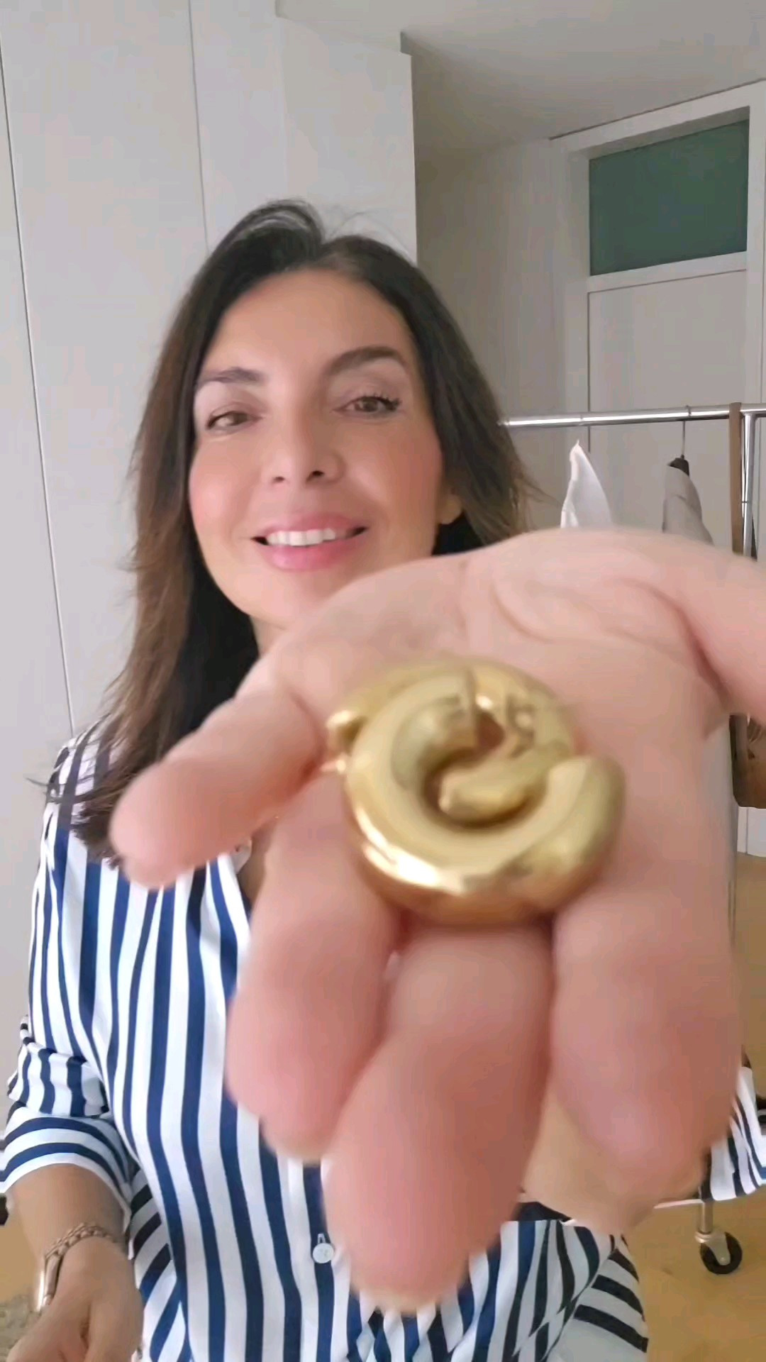 Outfit del giorno con la mia camicia a righe #lilysilk. Perfetto per un look elegante e casual allo stesso tempo! Outfit of the day with my #lilysilk striped shirt. Perfect for a chic and casual look! 

#LTKitalia #LTKover50style #LTKstyletip