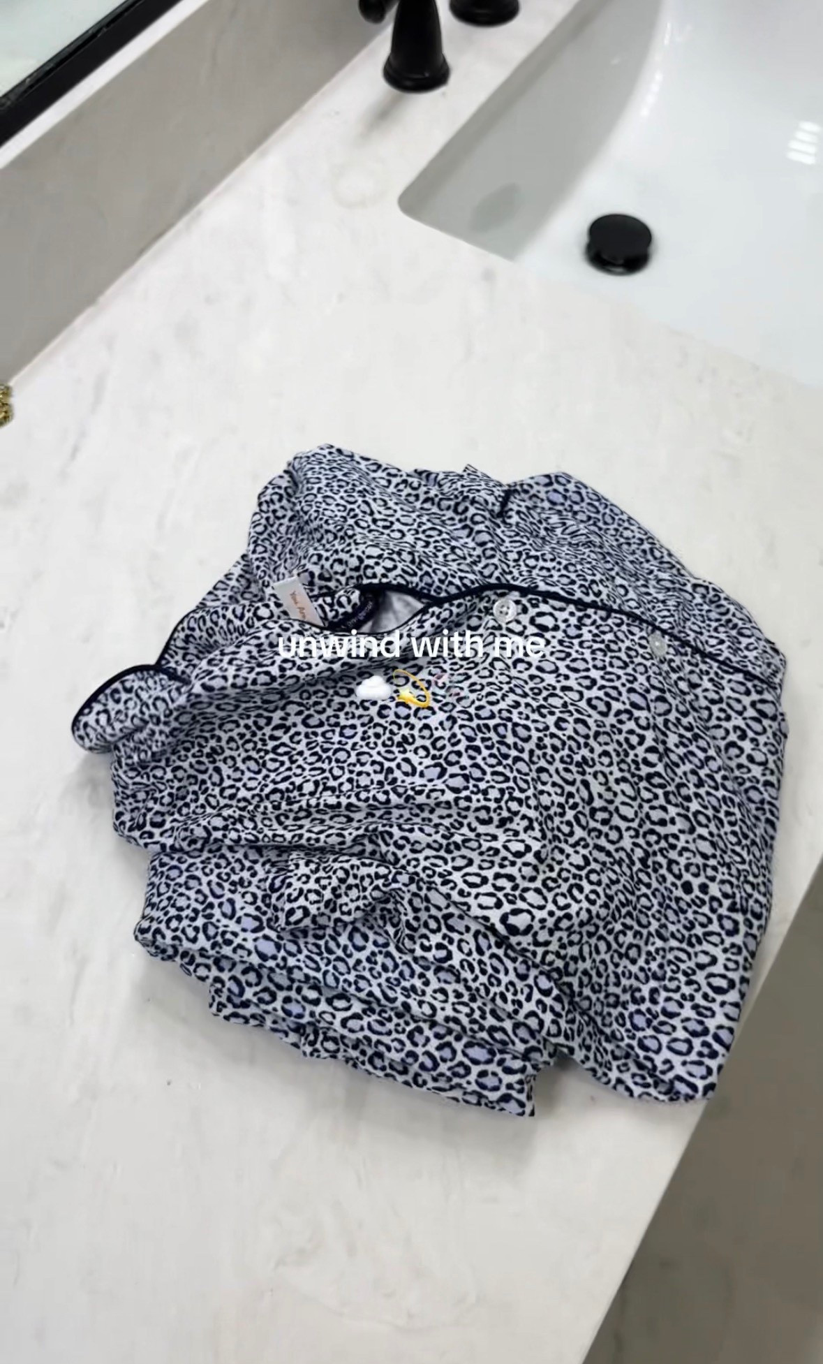 These are the Joyspun brand from Walmart but they’re sold out! I linked some similar ones for you! 

#LTKselfcare #LTKHome #LTKmomlife