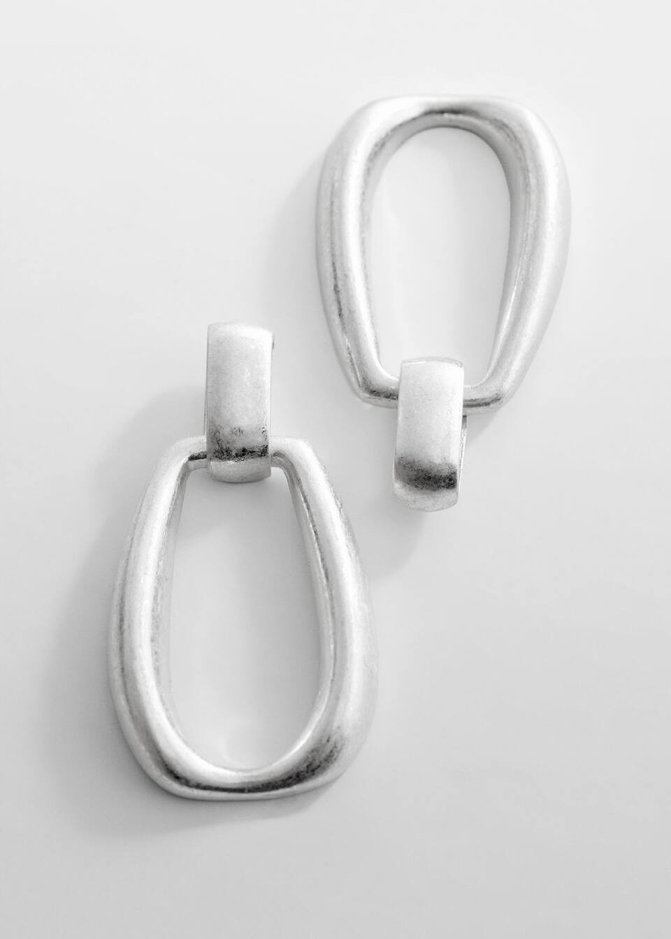 Oval hoop earrings -  Women | Mango USA | MANGO (US)