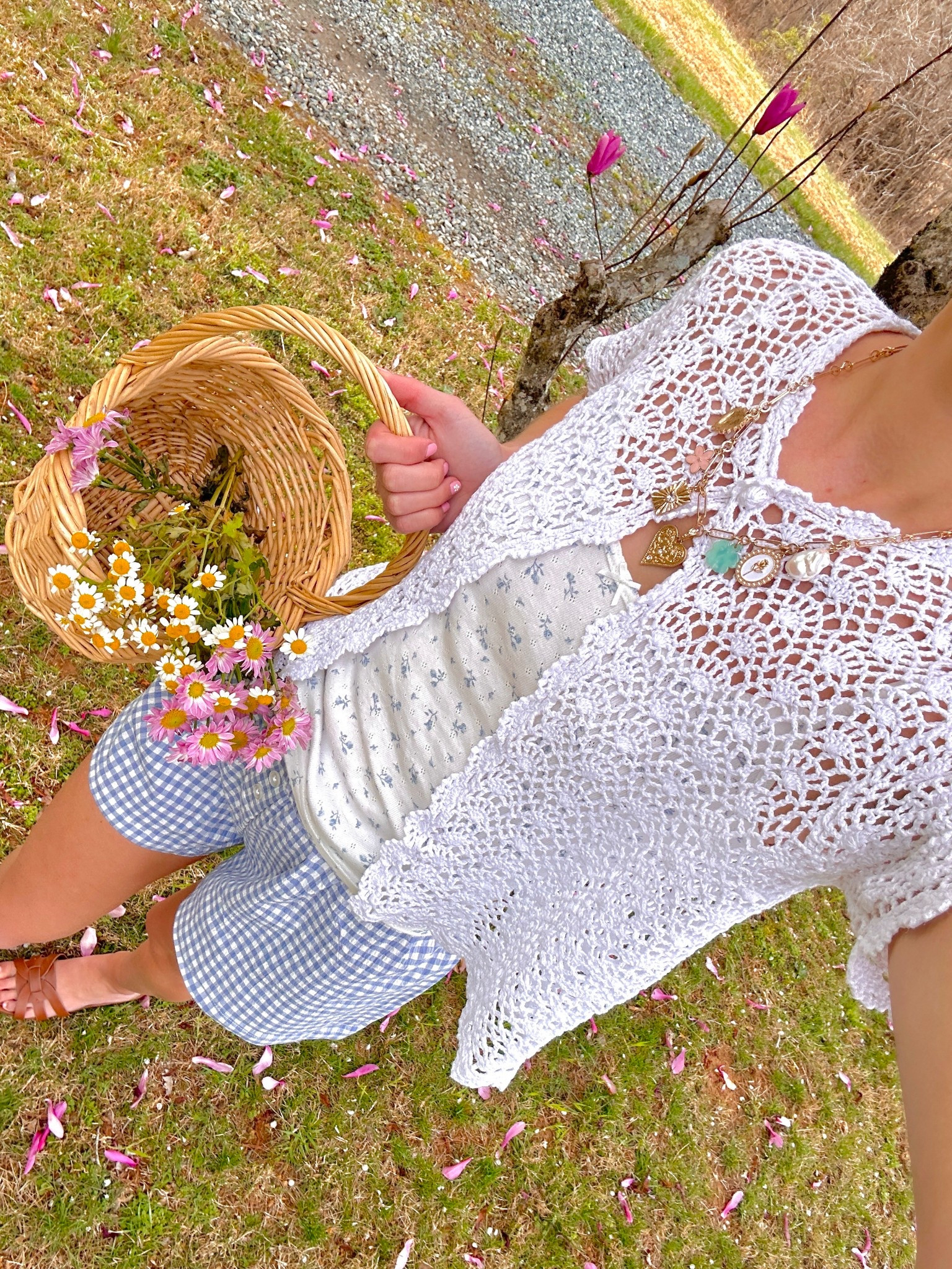 this outfit is giving all the spring feels 💜 I’ve been obsessing over this charm necklace & it’s under $20! 


spring fashion, spring outfits, women’s spring outfits, spring jewelry, spring clothes, charm necklace 

#LTKStyleTip #LTKFindsUnder50 #LTKSeasonal