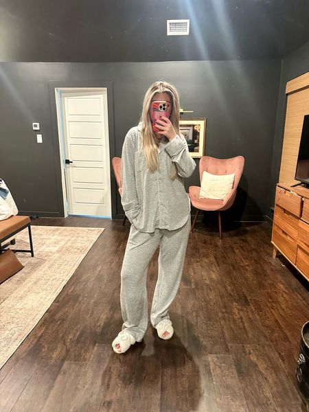 Coziest pj’s, been lounging in these all week working from home. Comes in 20+ colors

#ltkfashion, womens fashion, travel outfit, amazon fashion, athelisure, comfy outfit, vacation wear, fall fashion, fall outfit, comfy cozy outfit, matching set, women’s set, slippers, pajamas, work from home, pj set, sleepwear, nightwear, lounge sets 

#LTKMostLoved #LTKfindsunder50 #LTKstyletip