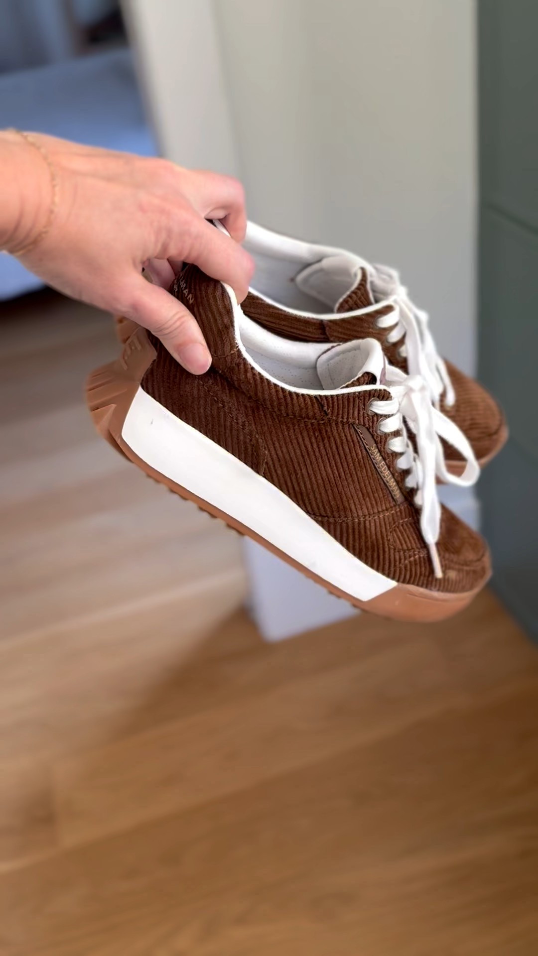 Favorite sneaker for all my fall outfits!   They are so comfortable. Linking my other sneakers as well that I have for my fall capsule wardrobe. 

#LTKSeasonal #LTKStyleTip #LTKShoeCrush