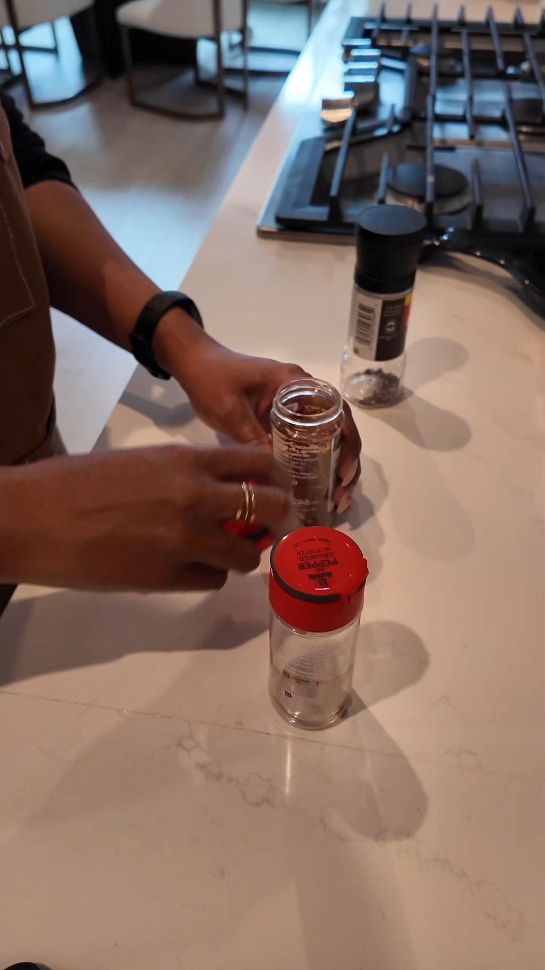 I prefer seeing everything at a glance.

Keeping spices in a drawer instead of upper cabinets makes cooking easier. 

Which do you prefer better, upper cabinets or inside drawer?