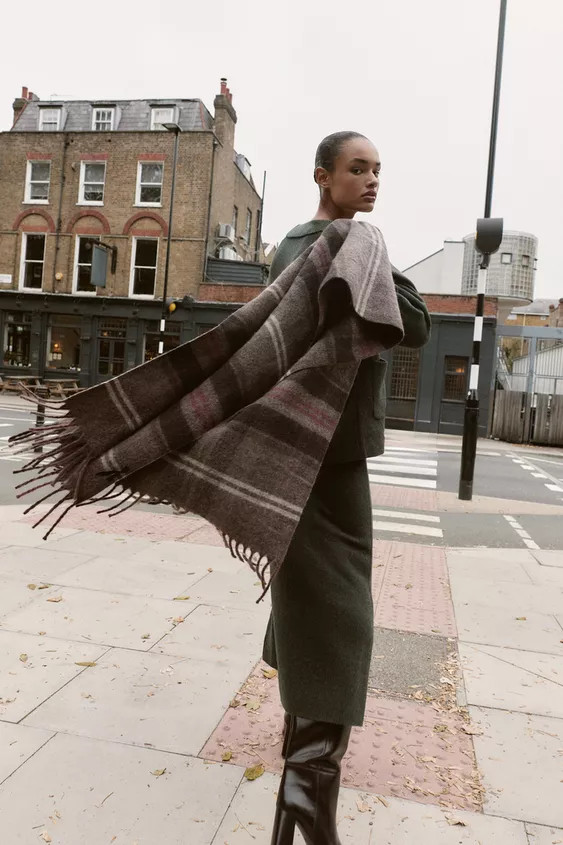 PLAID FRINGED SCARF | Zara US