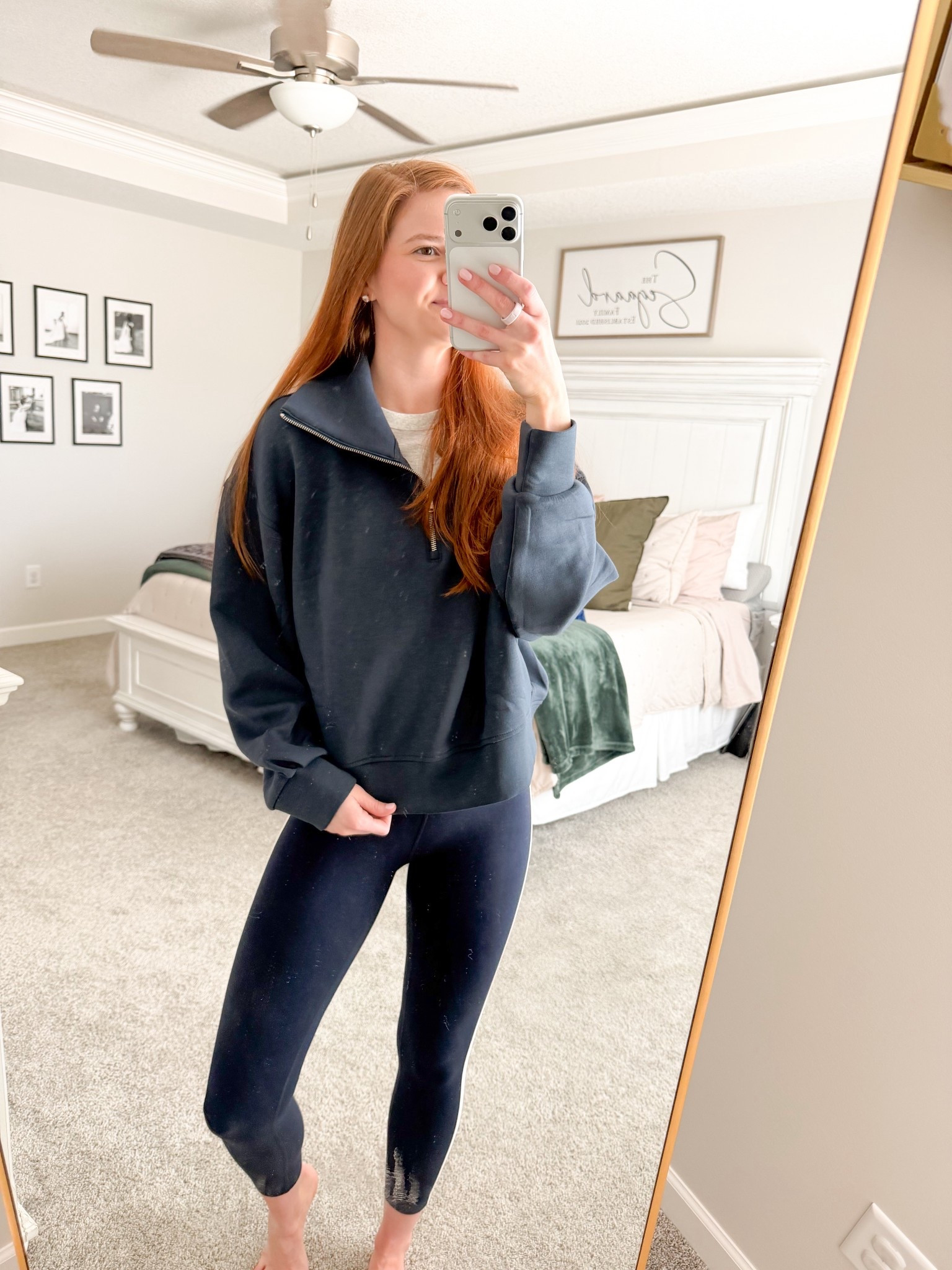 Comfy spring athletic wear from old navy! Mom spring outfits 
