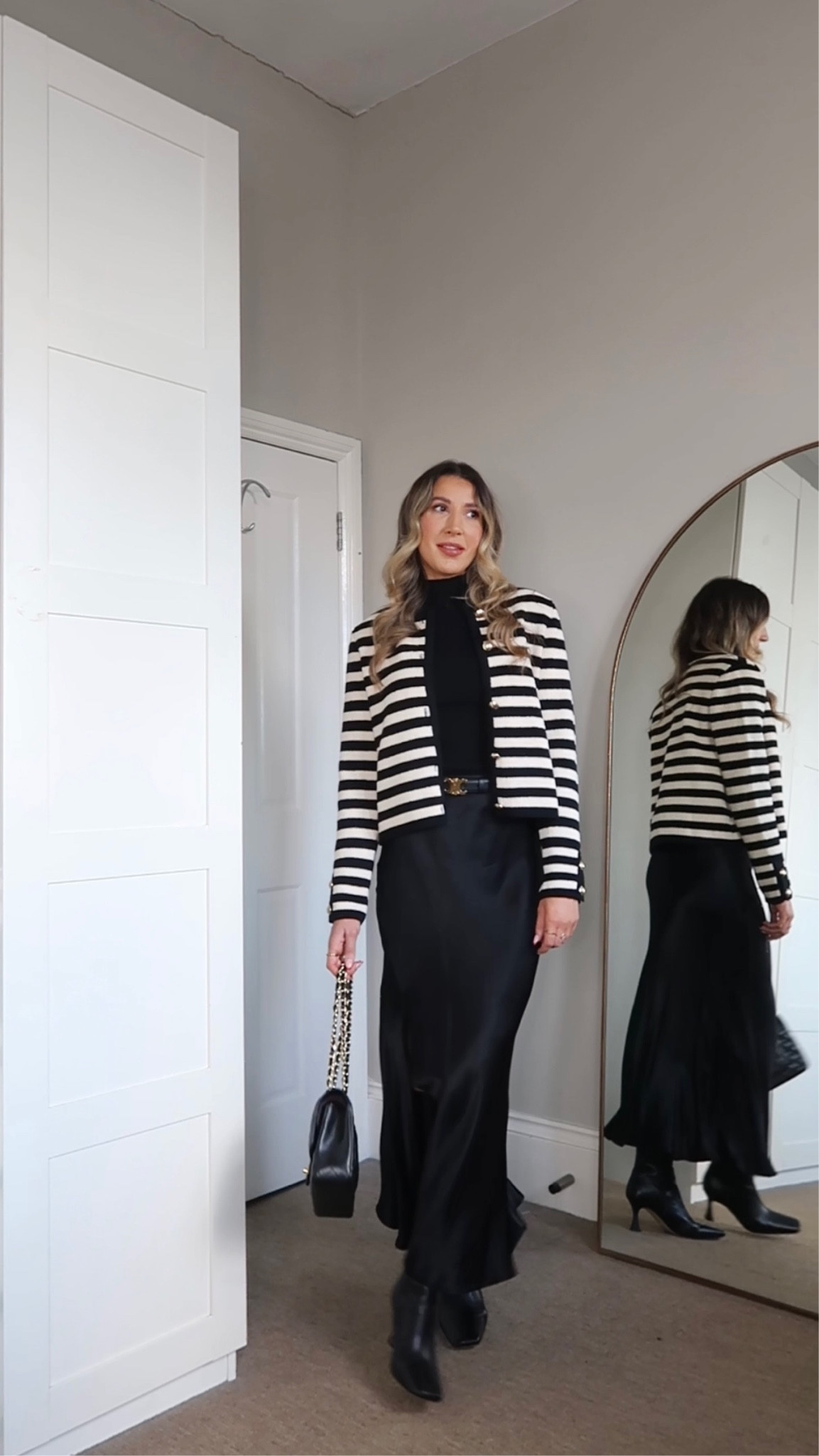 Office outfit inspo for those of you back to work next week. 

Office outfits 
Workwear 

#LTKworkwear #LTKstyletip #LTKeurope