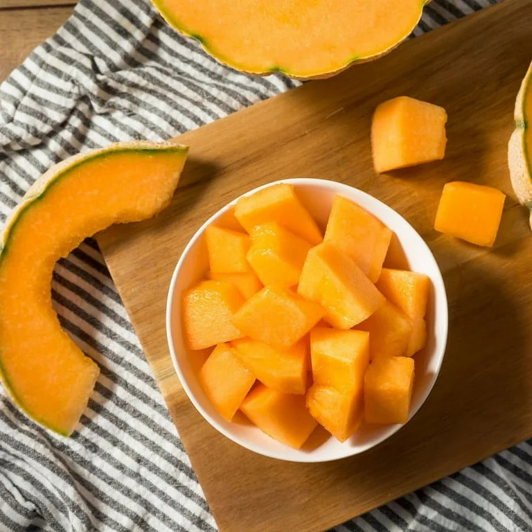 Marketside Fresh Cut Cantaloupe Chunks, 16 oz, Tray | Walmart (US)