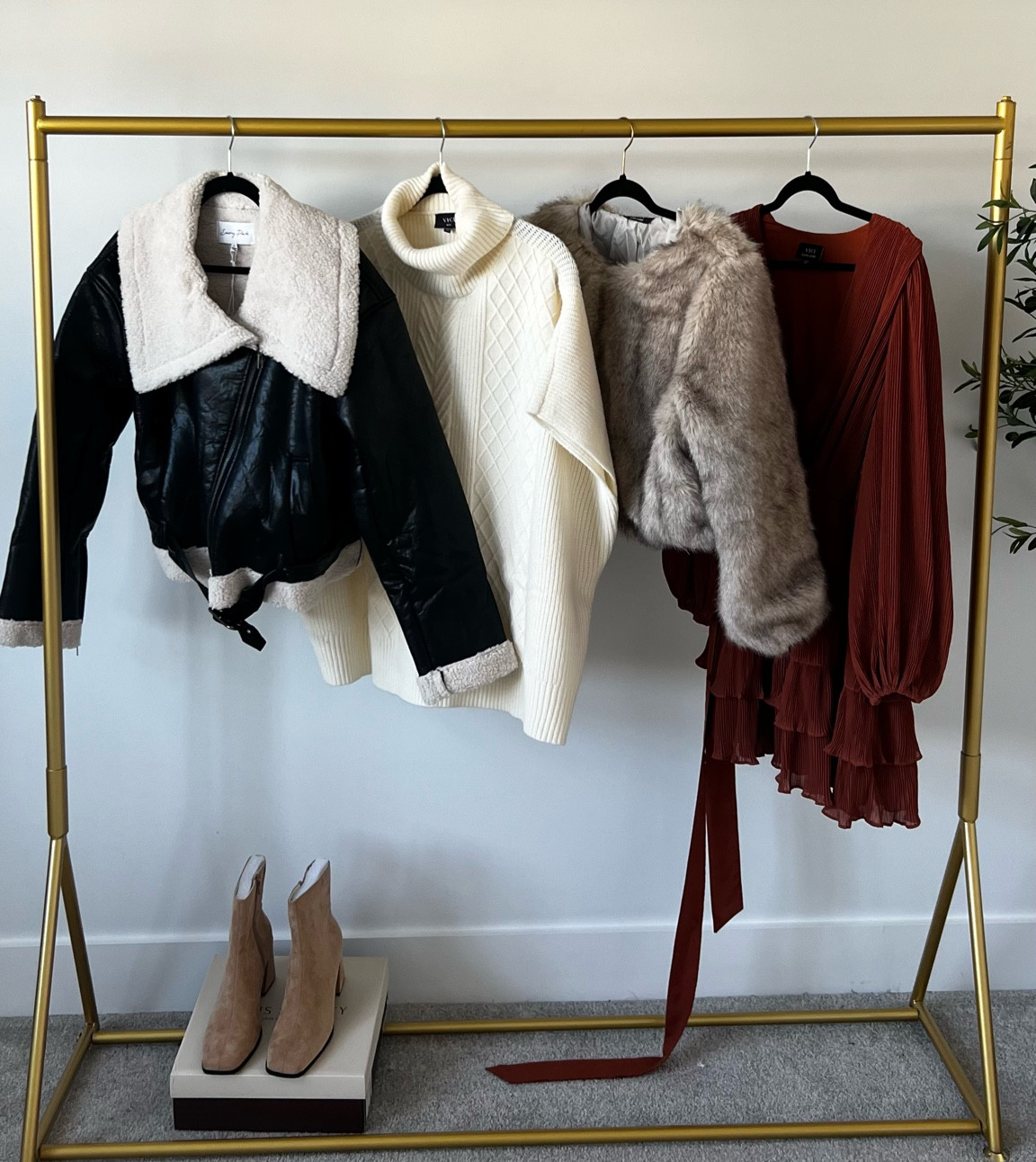 SALE ALERT 🚨 GET 30% off with code SKHAMMER30

#LTKStyleTip #LTKShoeCrush #LTKSaleAlert