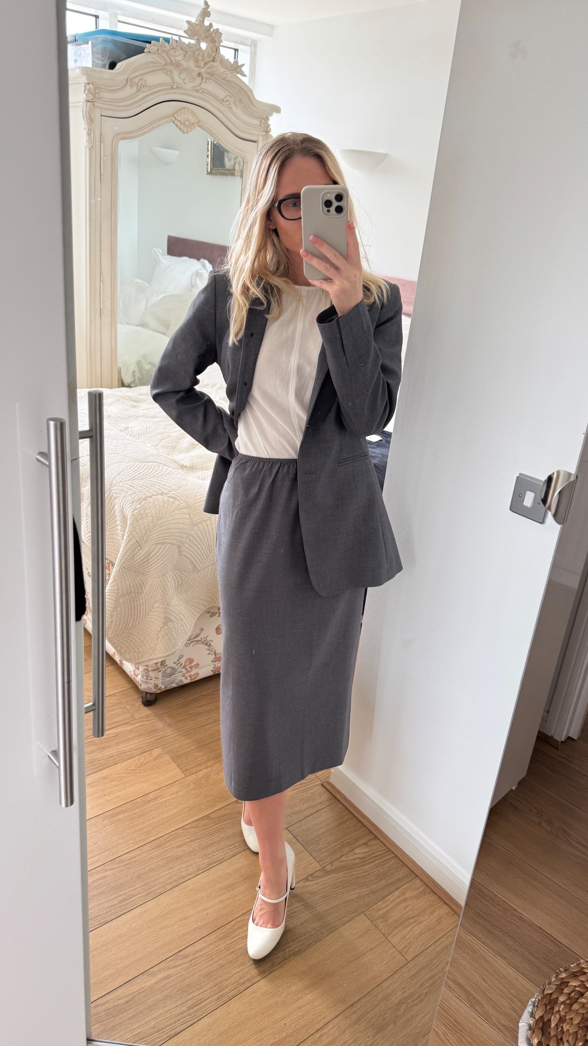 Work outfit


#LTKuk #LTKstyletip #LTKworkwear