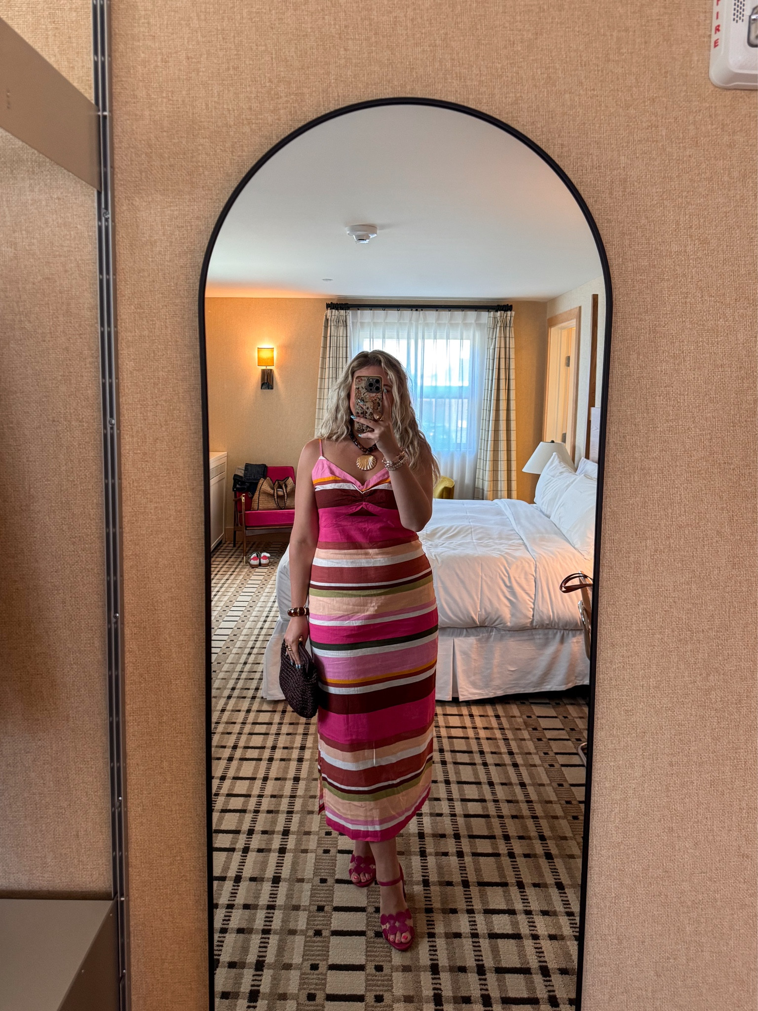 Cute striped dress. wearing a size 10. summer outfits, summer dresses, date night outfits 

 #LTKootd #LTKSeasonal #LTKMidsize