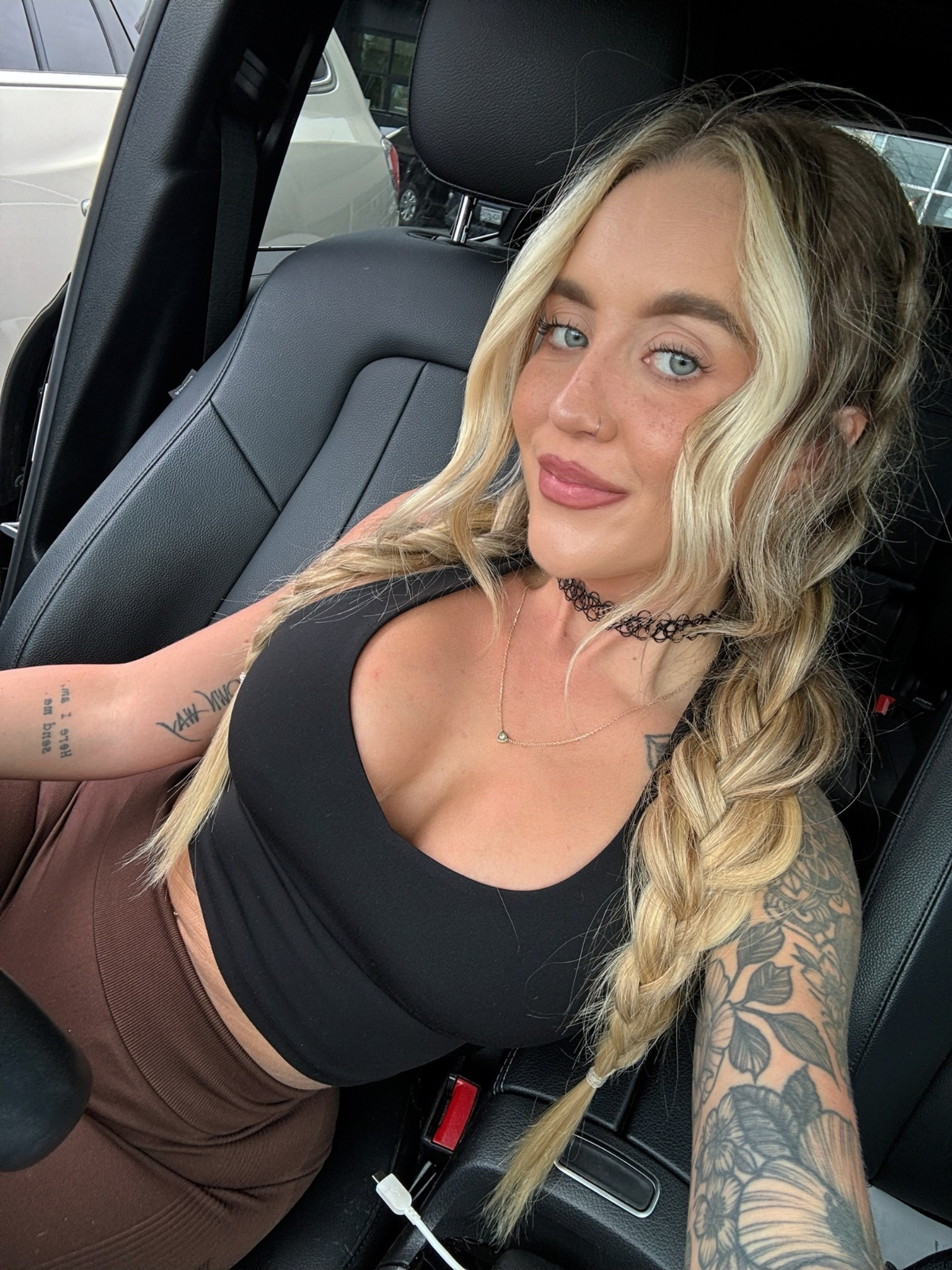 GYM OUTFIT FOR WOMEN AMAZON SHEIN NIKE HAIRSTYLIST BLONDE HAIR NEW BALANCE PLATFORM SNEAKERS

#LTKU #LTKSaleAlert #LTKFallSale