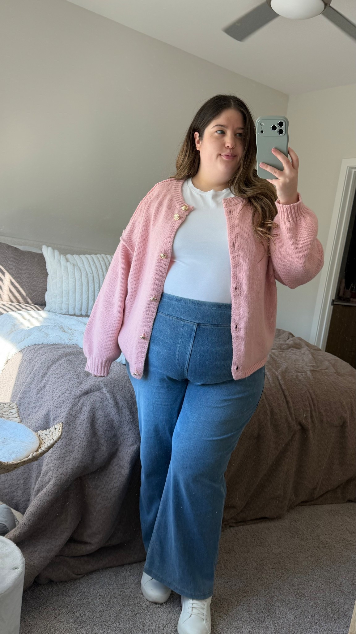 wearing size XXL in cardigan & tee. Size 3x in jeans 🤍 

#LTKWorkwear #LTKootd #LTKdayinmylife