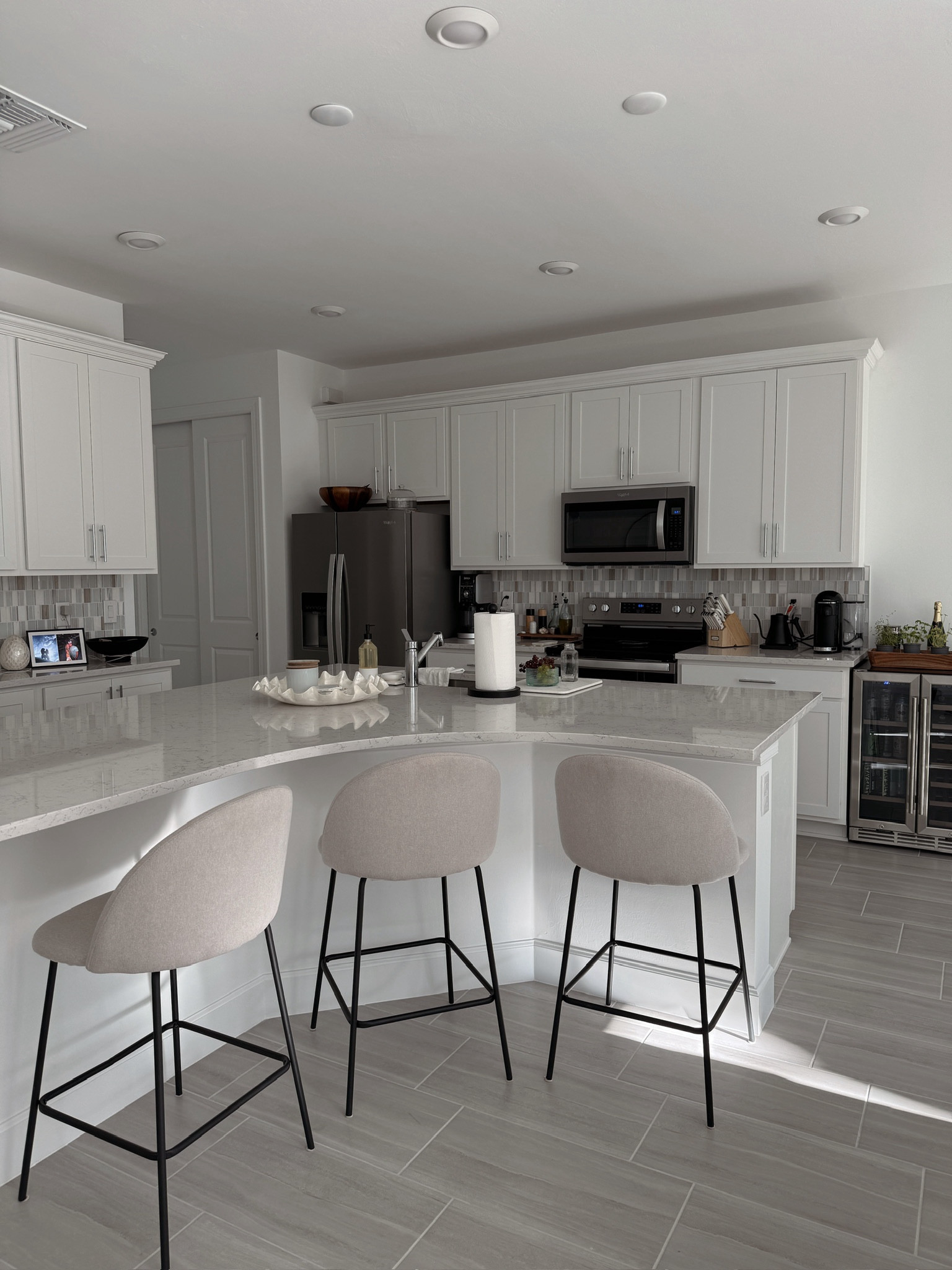 Naples home 🏡 

Barstools, kitchen, home, neutral home, cozy modern home 

#LTKHome #LTKxWayfair