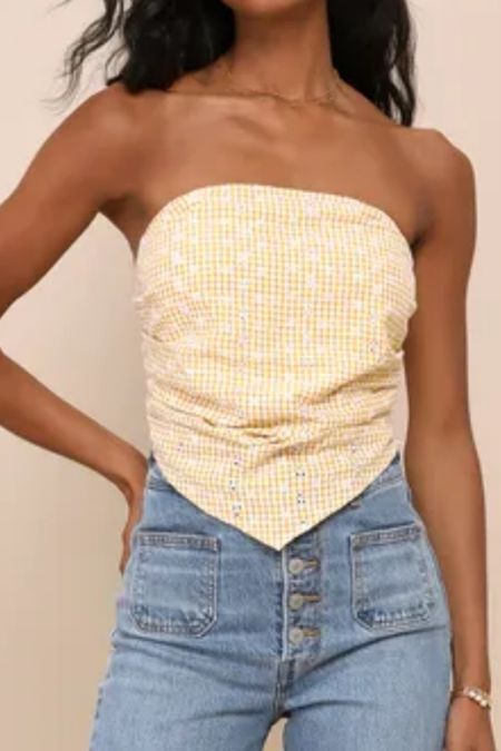Cutest yellow strapless corset top 

#LTKParties #LTKSaleAlert #LTKStyleTip
