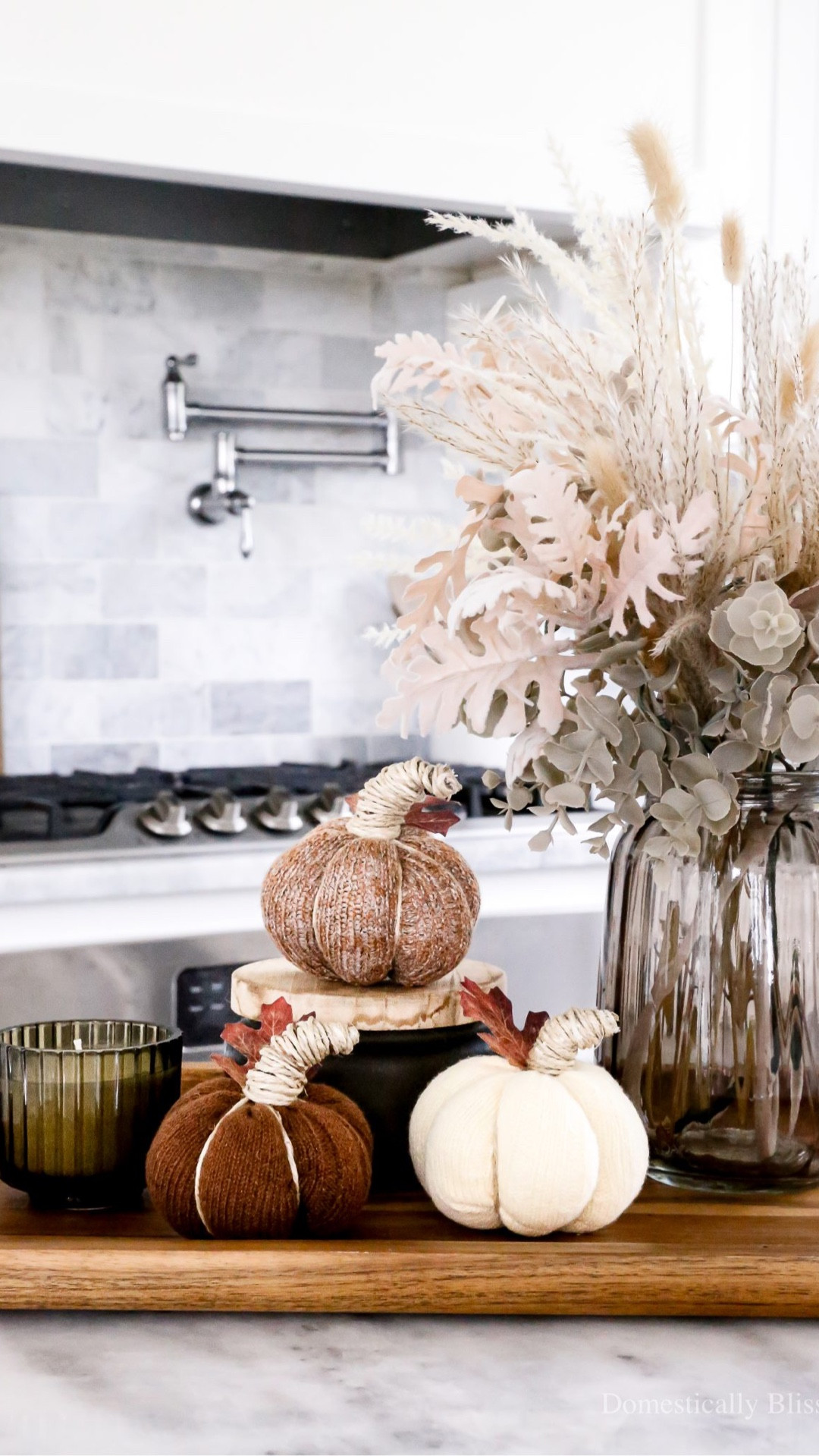 These DIY No-Sew Sock Mini Pumpkins are a fun way to upcycle and repurpose fall socks into cute mini pumpkin fall decor.

See details:
https://domesticallyblissful.com/diy-no-sew-sock-mini-pumpkins/

🔗 Join our newsletter:
https://domesticallyblissful.com/newsletter/ 

#LTKFamily #LTKHome #LTKStyleTip