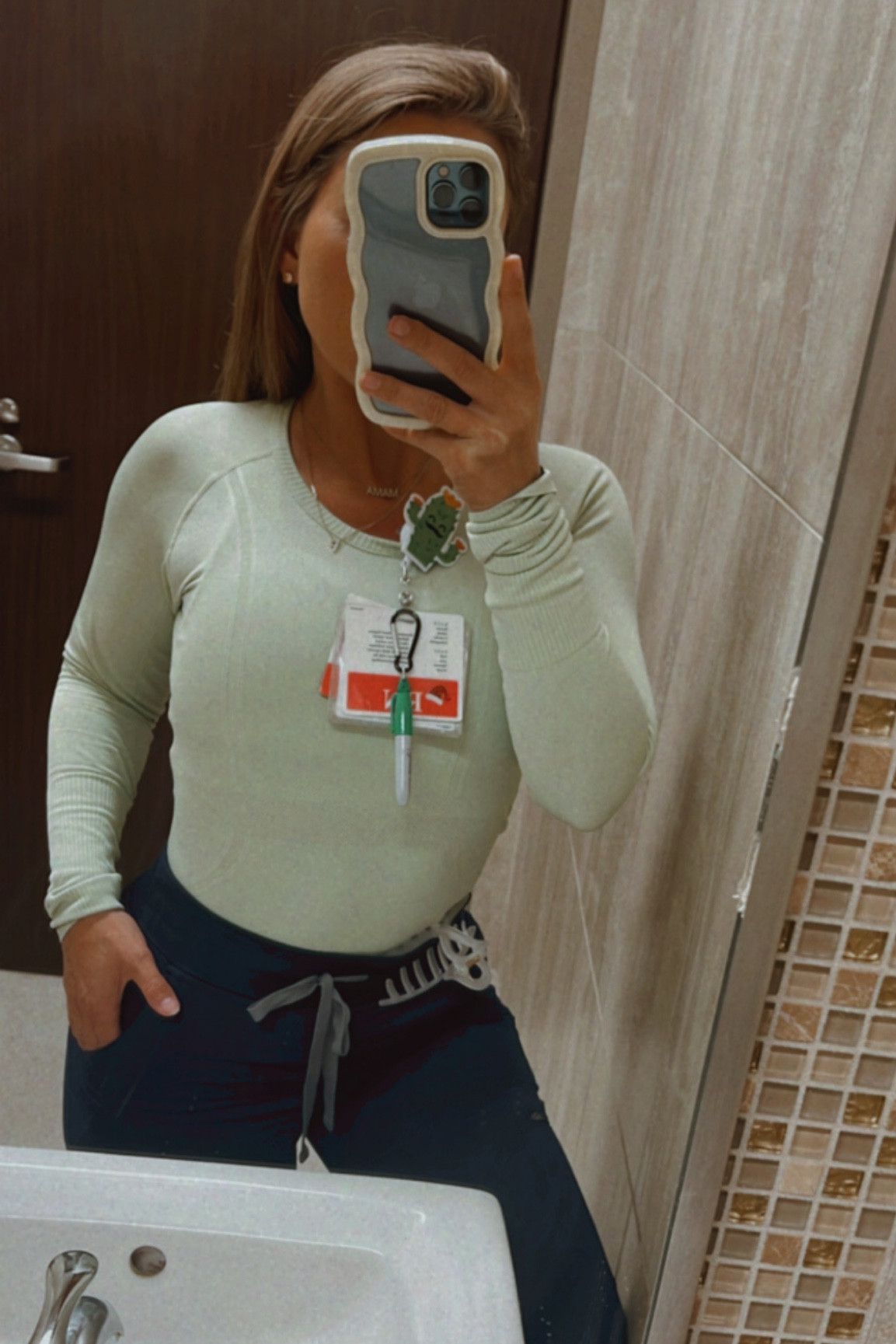 Underscrub of the Day ☘️🍀 #lululemon #scrubs #workwear #nurse #nurseootd #ootd #ltkootd

#LTKFind #LTKcurves #LTKfit