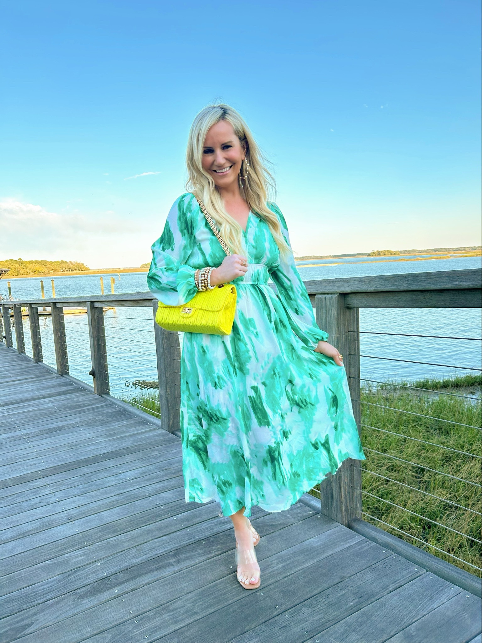 Amazon watercolor print dress! Comes in multiple colors! Perfect for vacation, wedding, date night!

#LTKfindsunder100