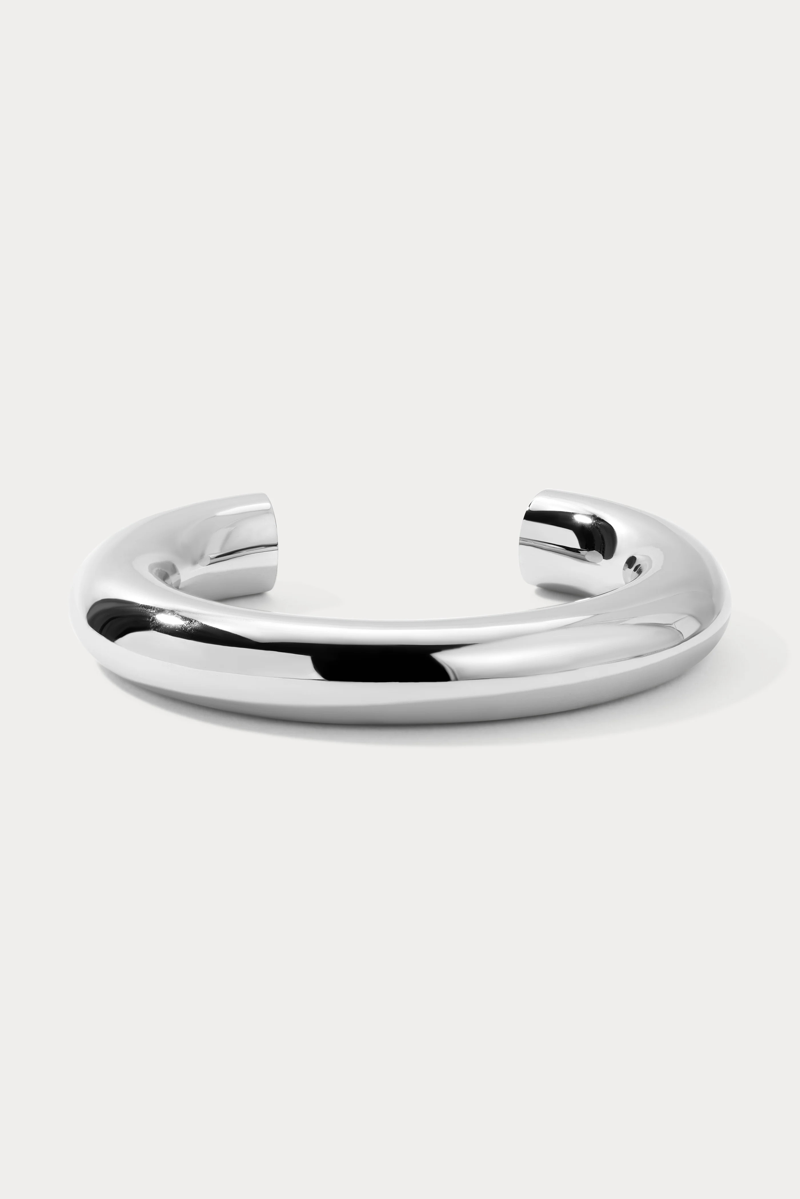 Large Sloane Hollow Cuff Bracelet | Lili Claspe