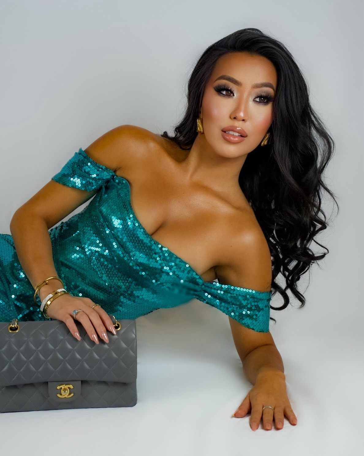 a stunning sequin dress, the color is amazing. perfect for the holidays!

#LTKHoliday #LTKParties #LTKGiftGuide