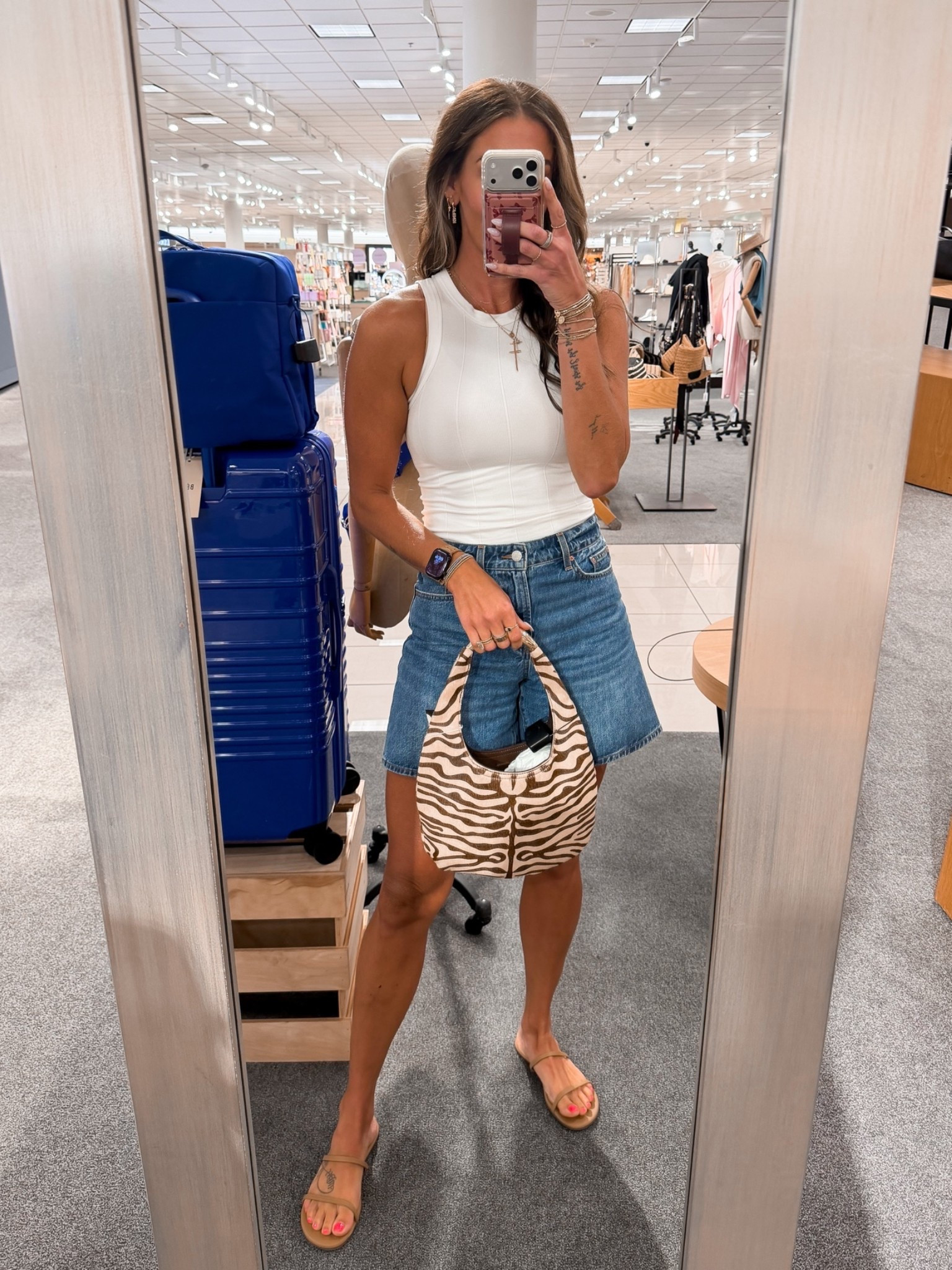 This bag!!

#LTKootd #LTKSaleAlert #LTKTall