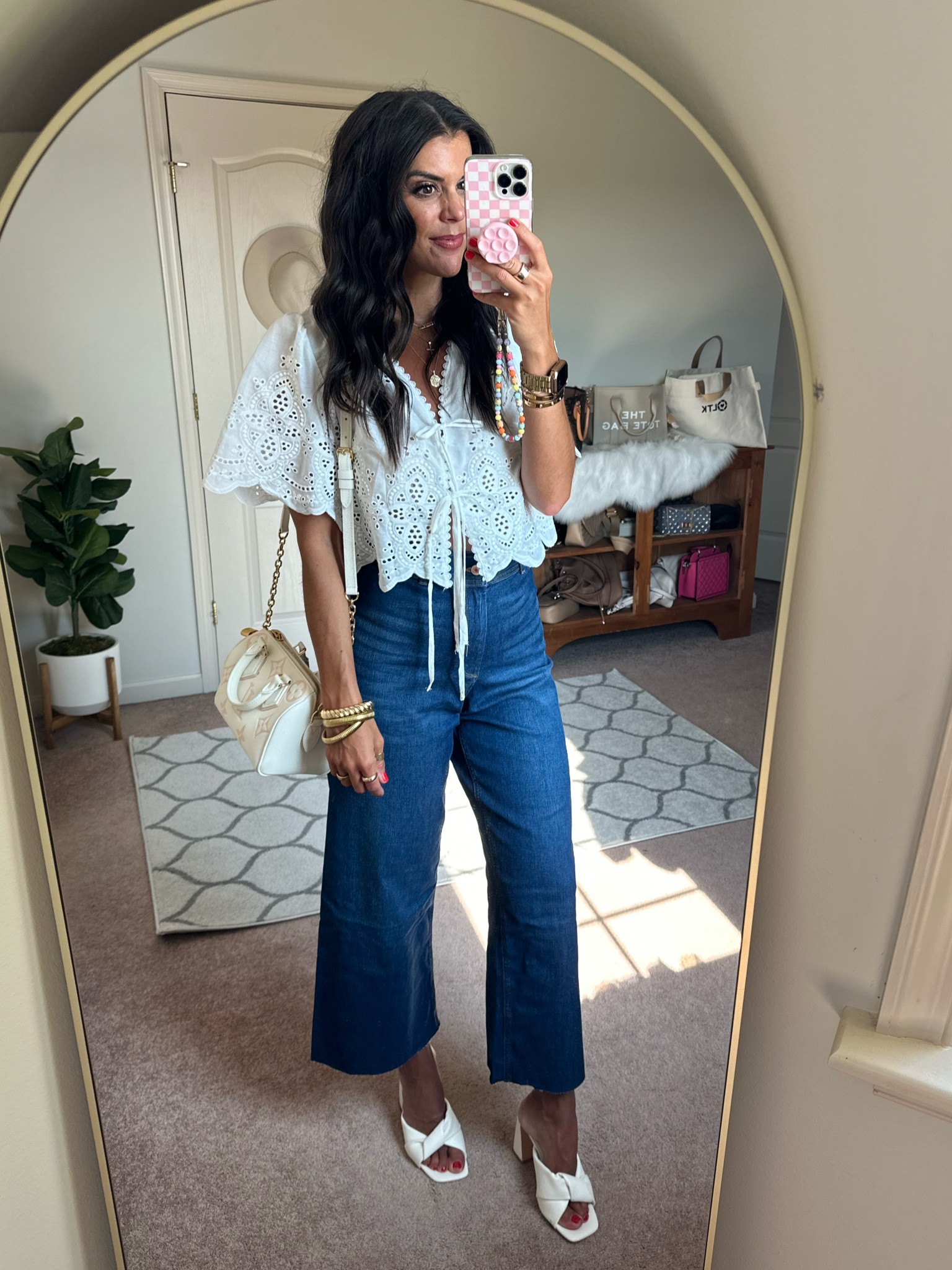 Tonight’s dinner fit
Size medium in top
LOVE these new Walmart jeans. My true size 2. Size down if in between 

#LTKFindsUnder100 #LTKSeasonal #LTKStyleTip