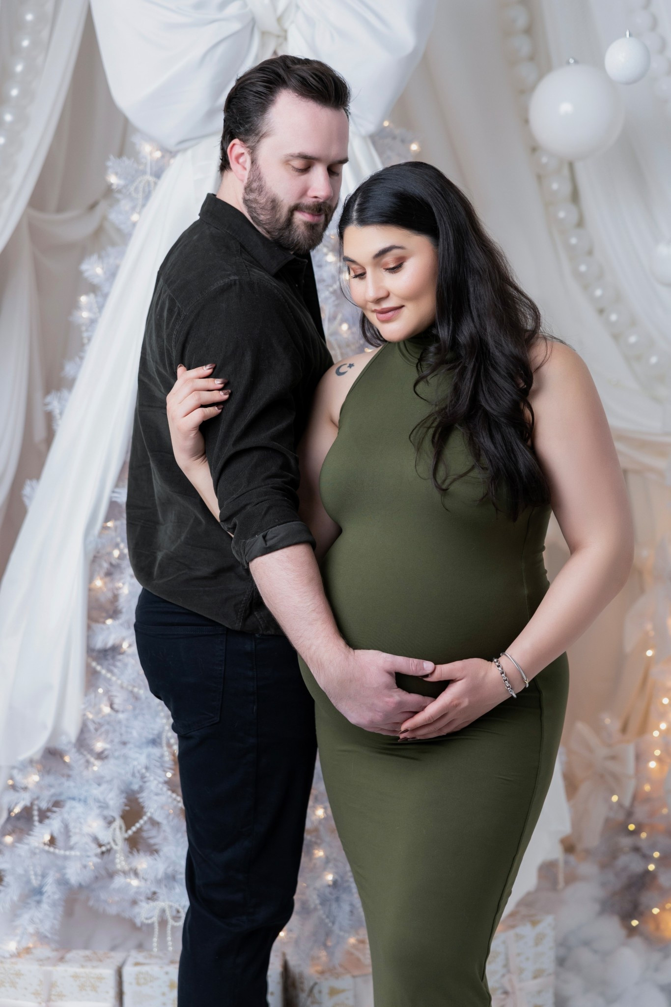 One of my favorite maternity dresses! Size L for 37 week bump 

Maternity photoshoot 
Maternity dress 
Third trimester

#LTKHoliday #LTKootd #LTKBump