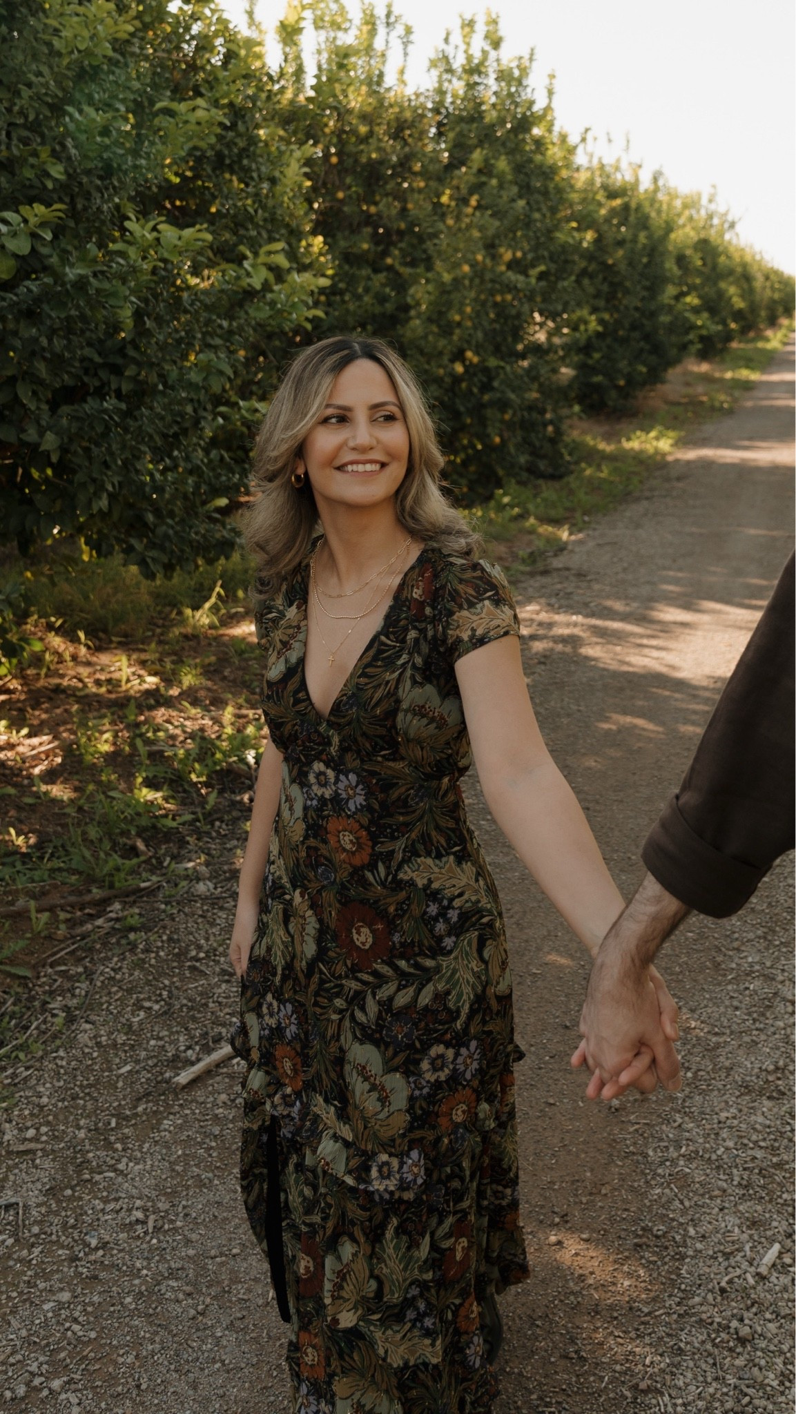 Perfect for a fall wedding/family photos!! 🤎 wearing XS 

#falldress #fallphotos #familyphotos #12thtribe #falldresses #floraldresses #momstyle #familyphoto #dresses #dressesunder100

#LTKootd #LTKSeasonal #LTKmomlife