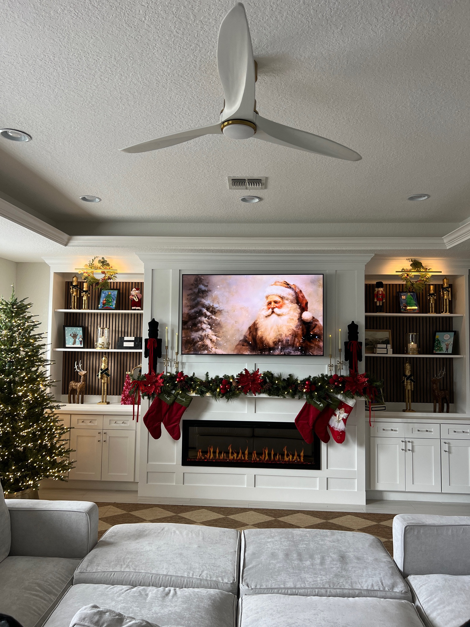 Holiday Traditional Decor 

#LTKFindsUnder100 #LTKHoliday #LTKSeasonal