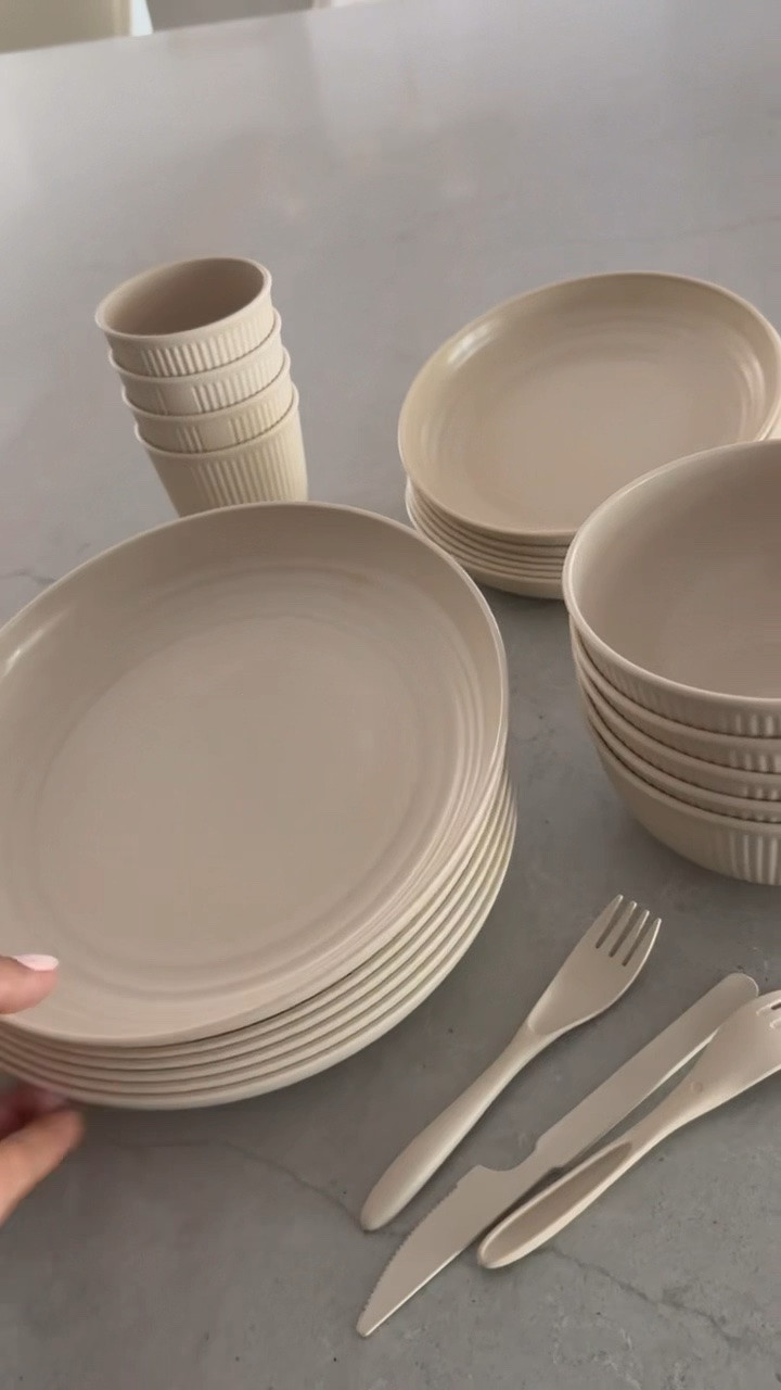 This 48 piece dinnerware set I use everyday is on sale!