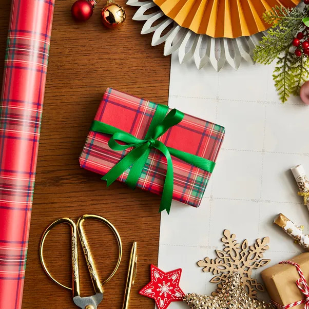 12m Red Tartan Wrapping Paper | Dunelm